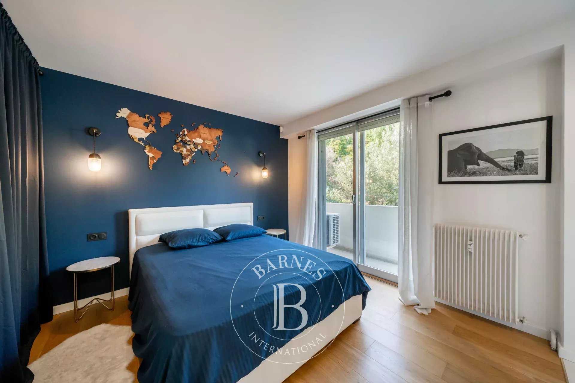 Cannes  - Piso 2 Cuartos, 1 Habitacion