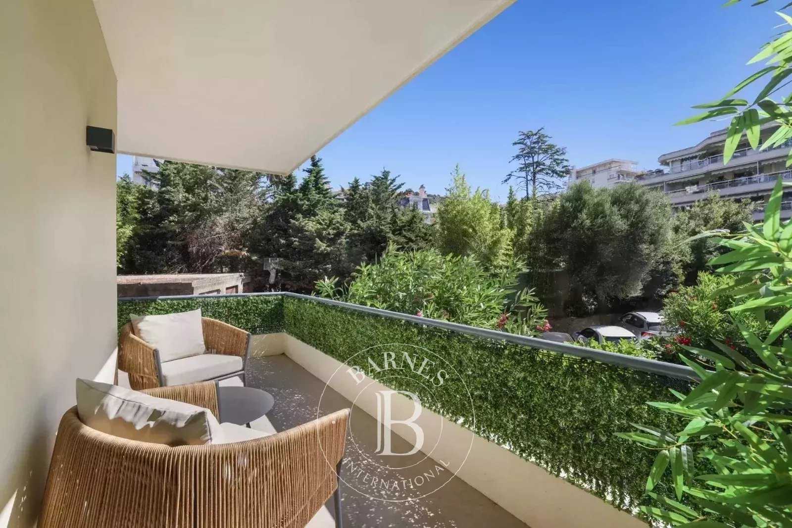 Cannes  - Appartement 3 Pi&egrave;ces 2 Chambres