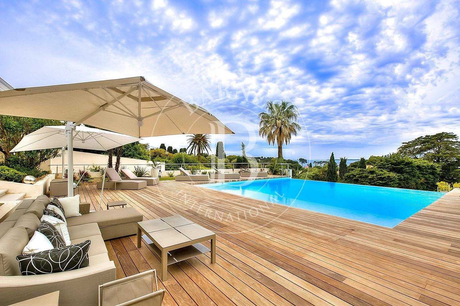 Villa Cannes  -  ref 2216225 (picture 1)