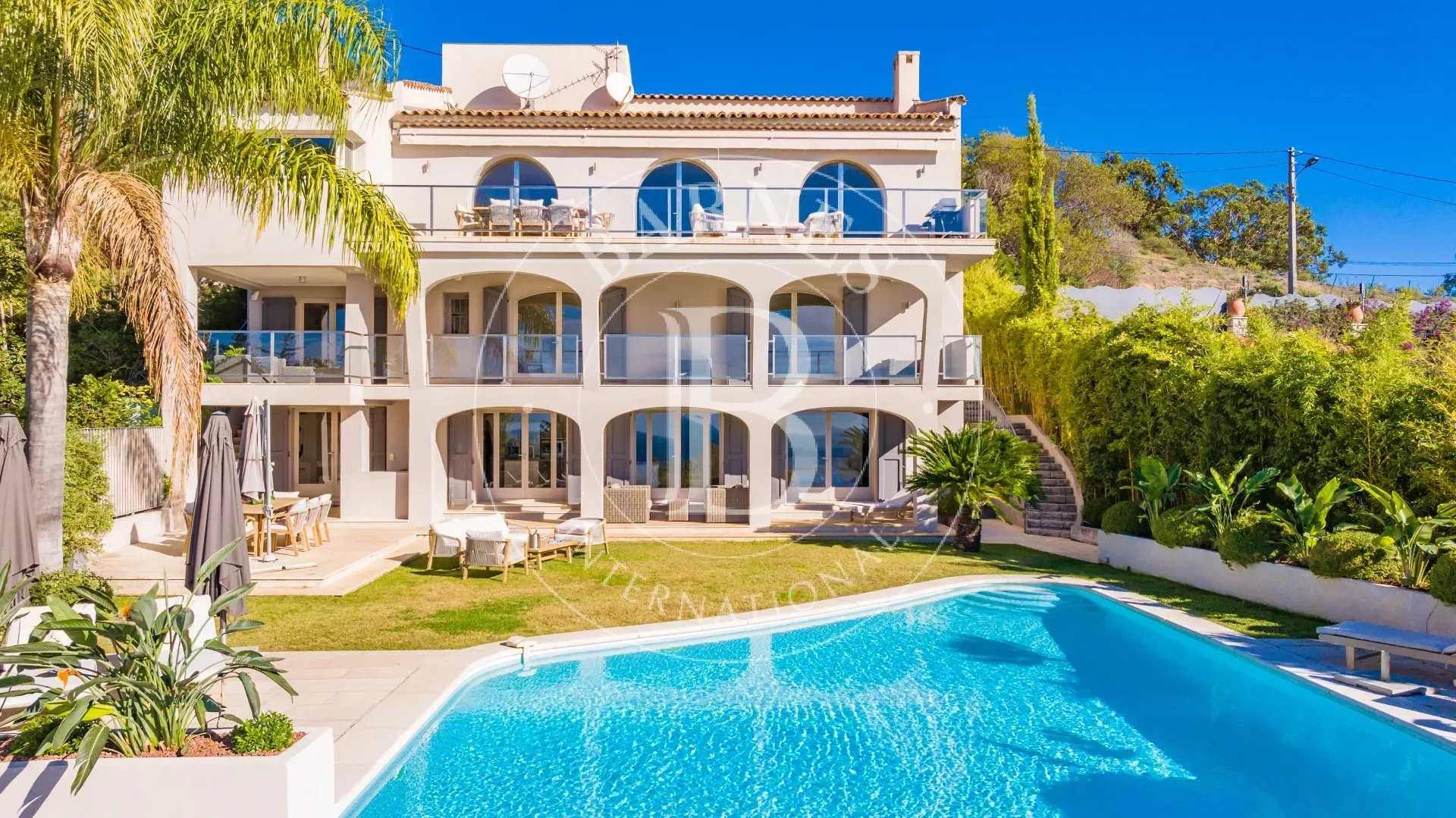 Villa Cannes  -  ref 83466004 (picture 1)