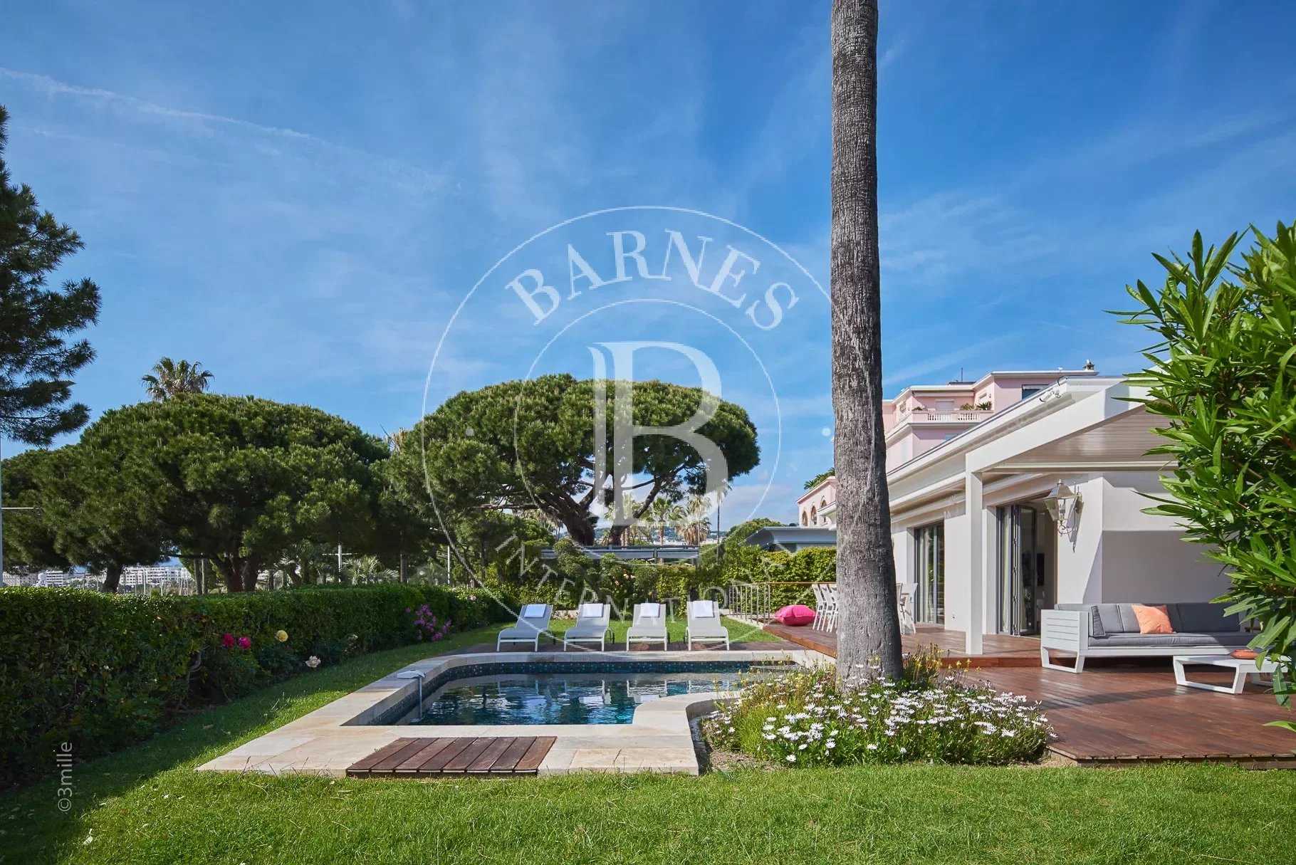Villa Cannes  -  ref 6725647 (picture 1)