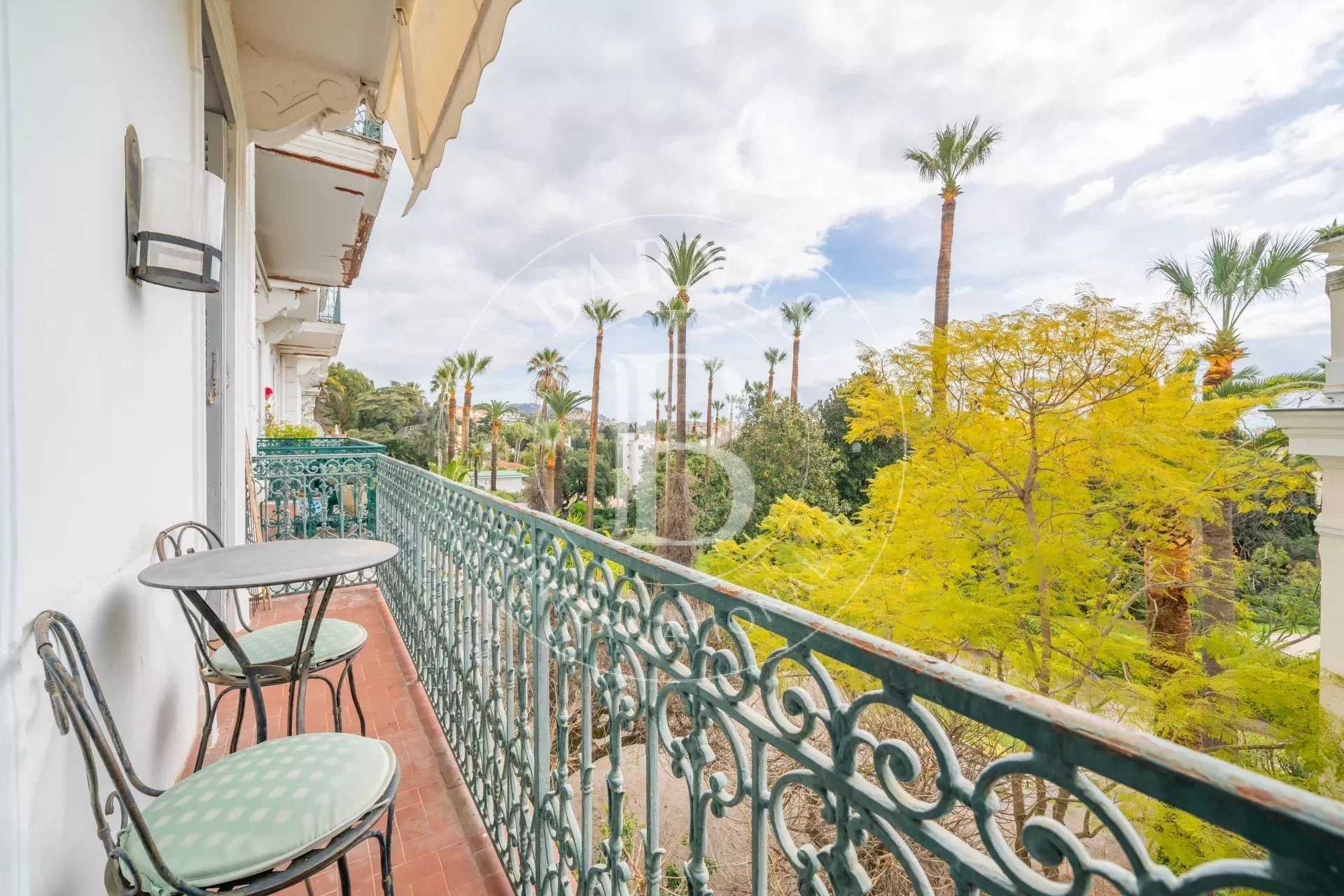 Appartement Cannes  -  ref 84278637 (picture 1)
