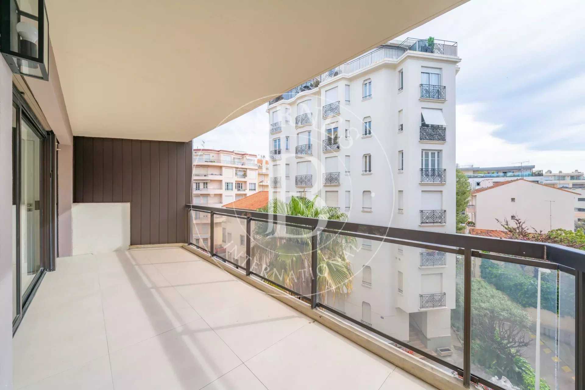 Appartement Cannes  -  ref 84273268 (picture 1)