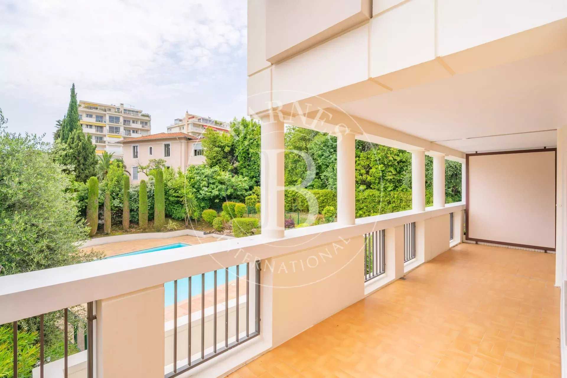 Appartement Cannes  -  ref 84709359 (picture 1)