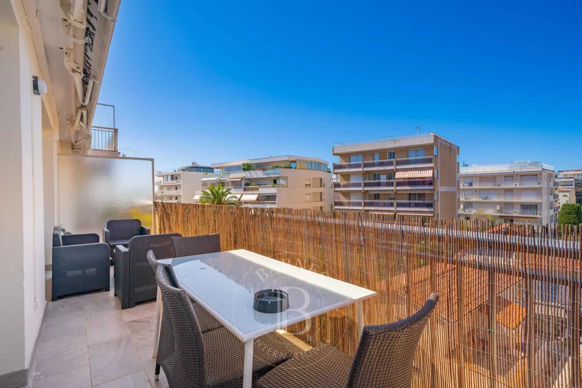 Appartement Cannes  -  ref 85238969 (picture 1)