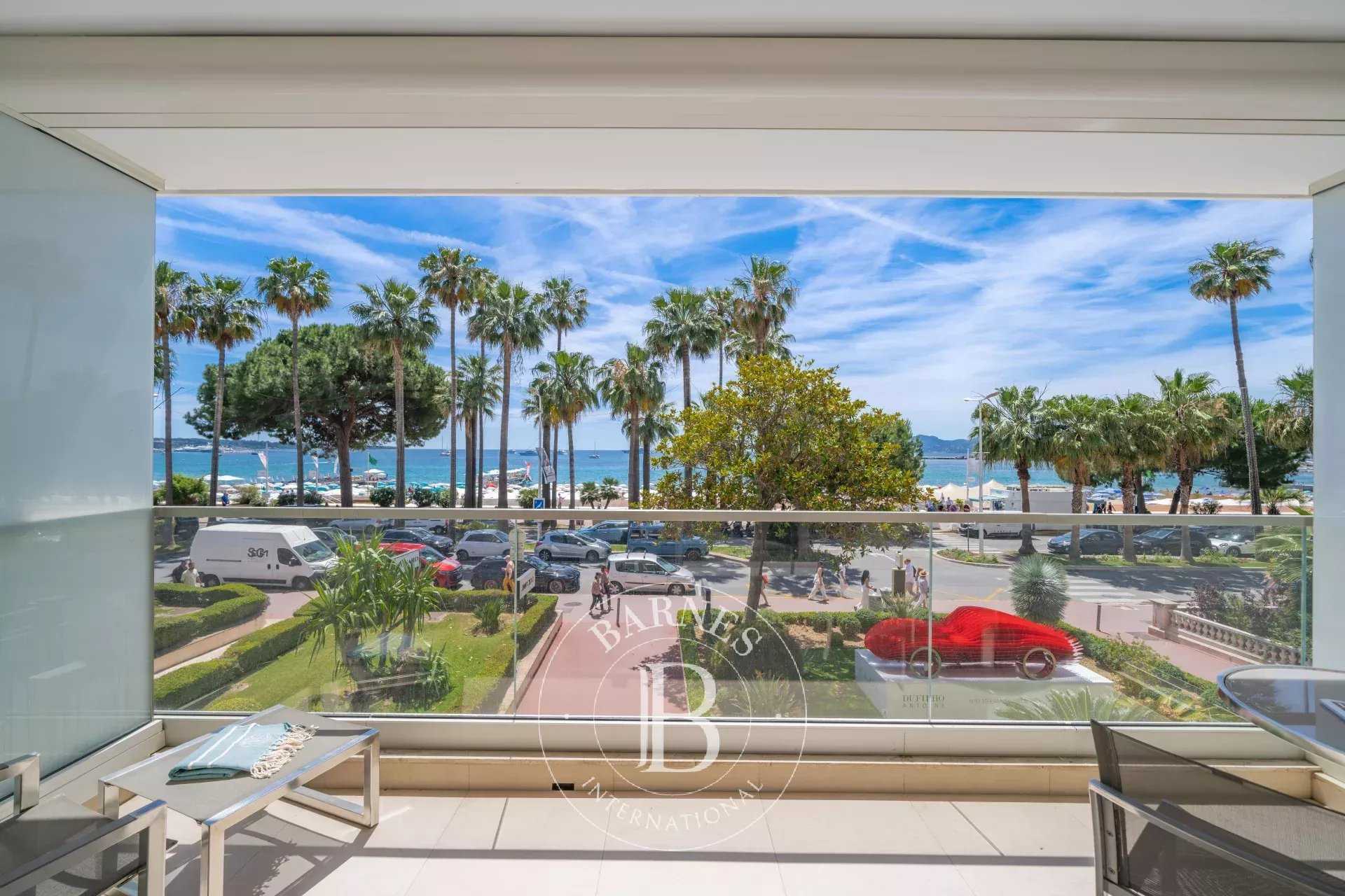 Cannes  - Appartement 3 Pi&egrave;ces 2 Chambres