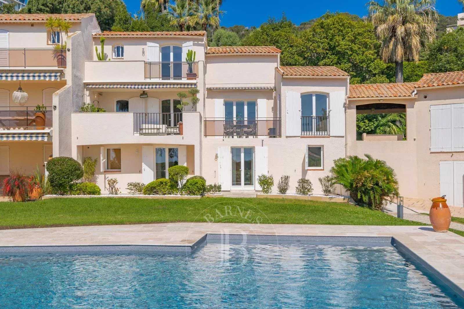 Villa Vallauris  -  ref 85864493 (picture 1)