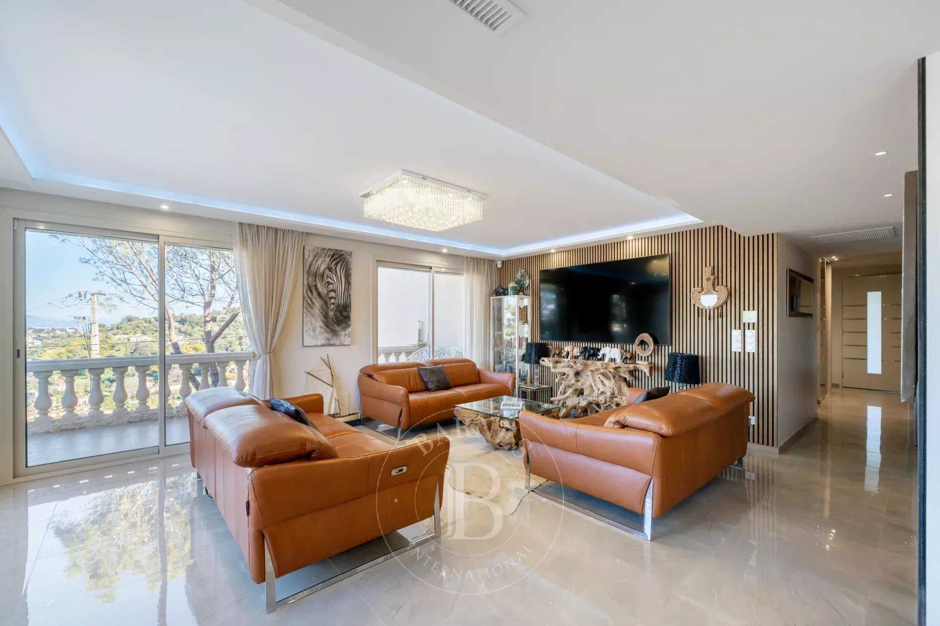 Villa Vallauris  -  ref 85588919 (picture 3)