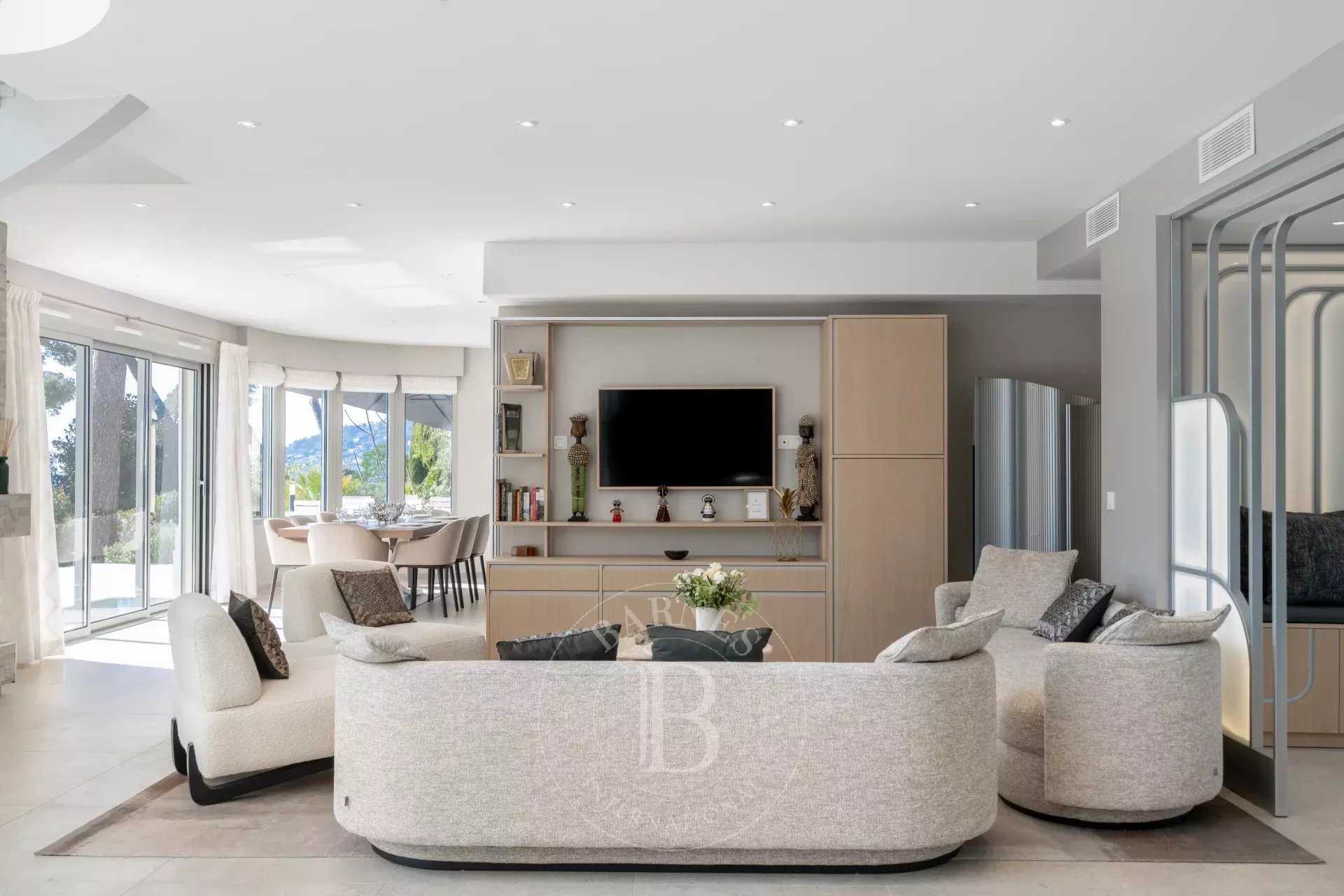 Villa Antibes  -  ref 84081292 (picture 3)