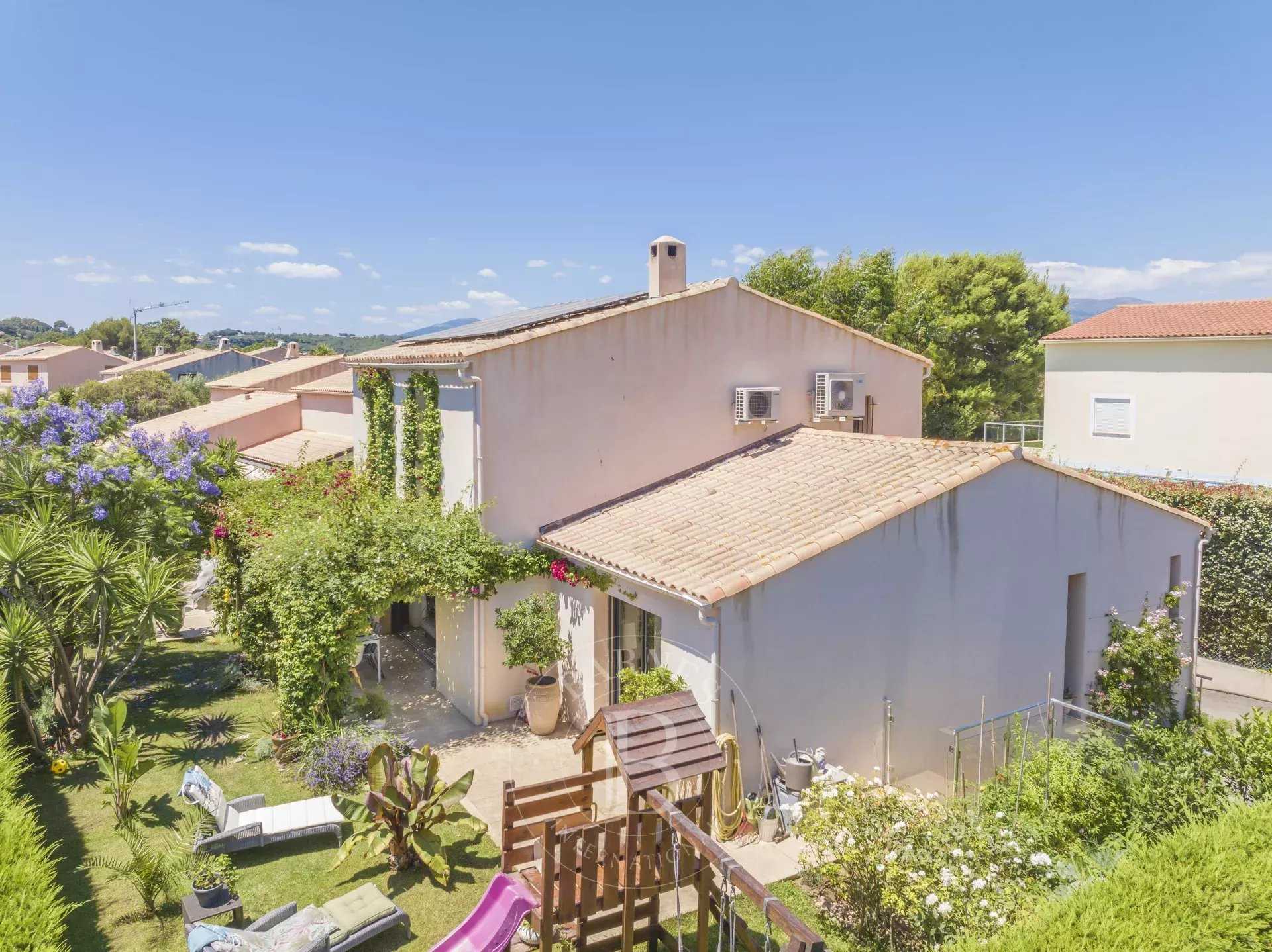 Villa Antibes  -  ref 85019872 (picture 1)