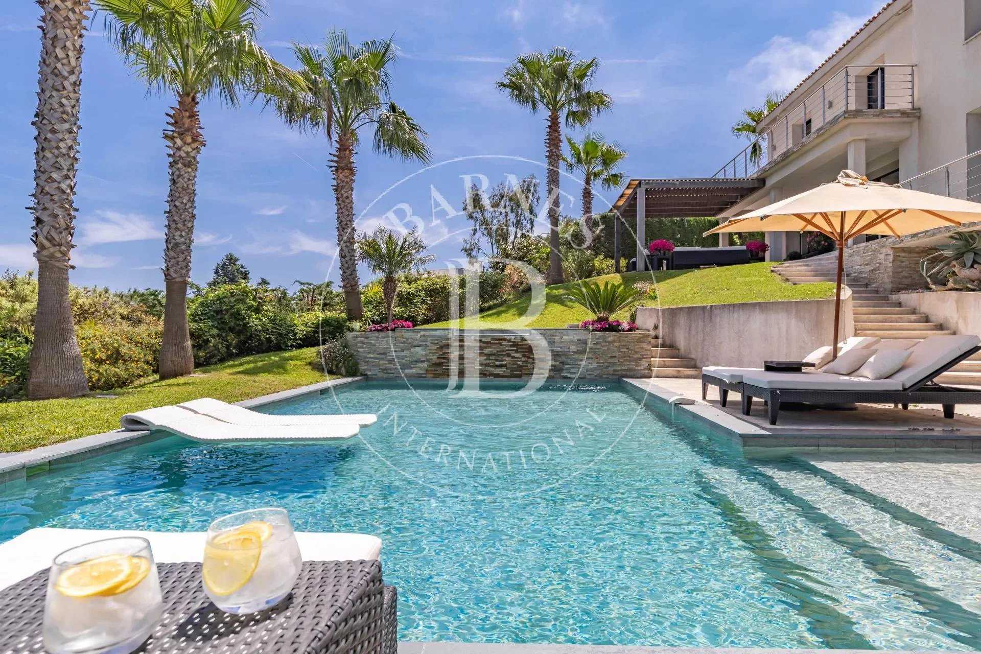 Villa Cannes  -  ref 2216746 (picture 2)