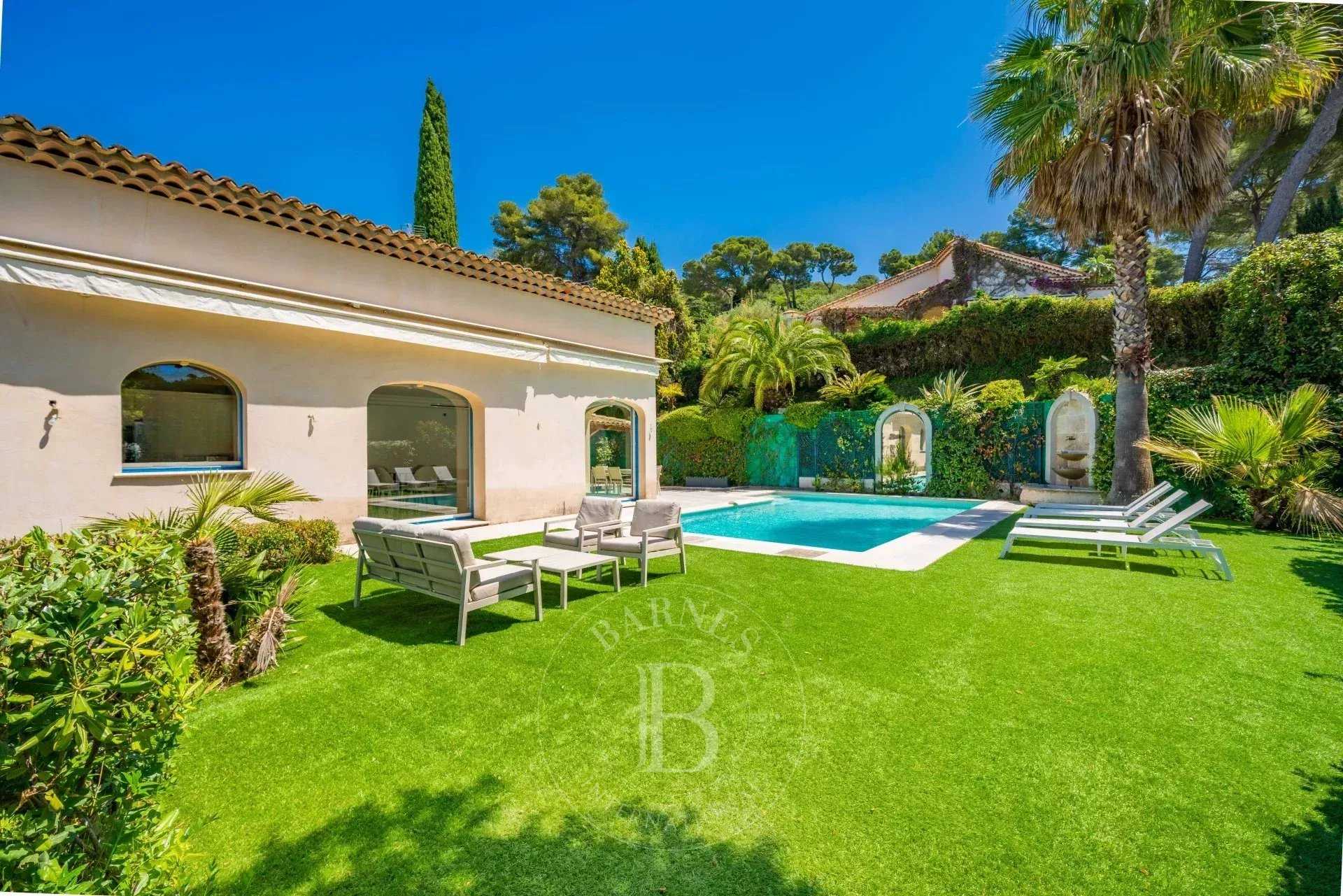 Villa Cannes  -  ref 8027632 (picture 2)