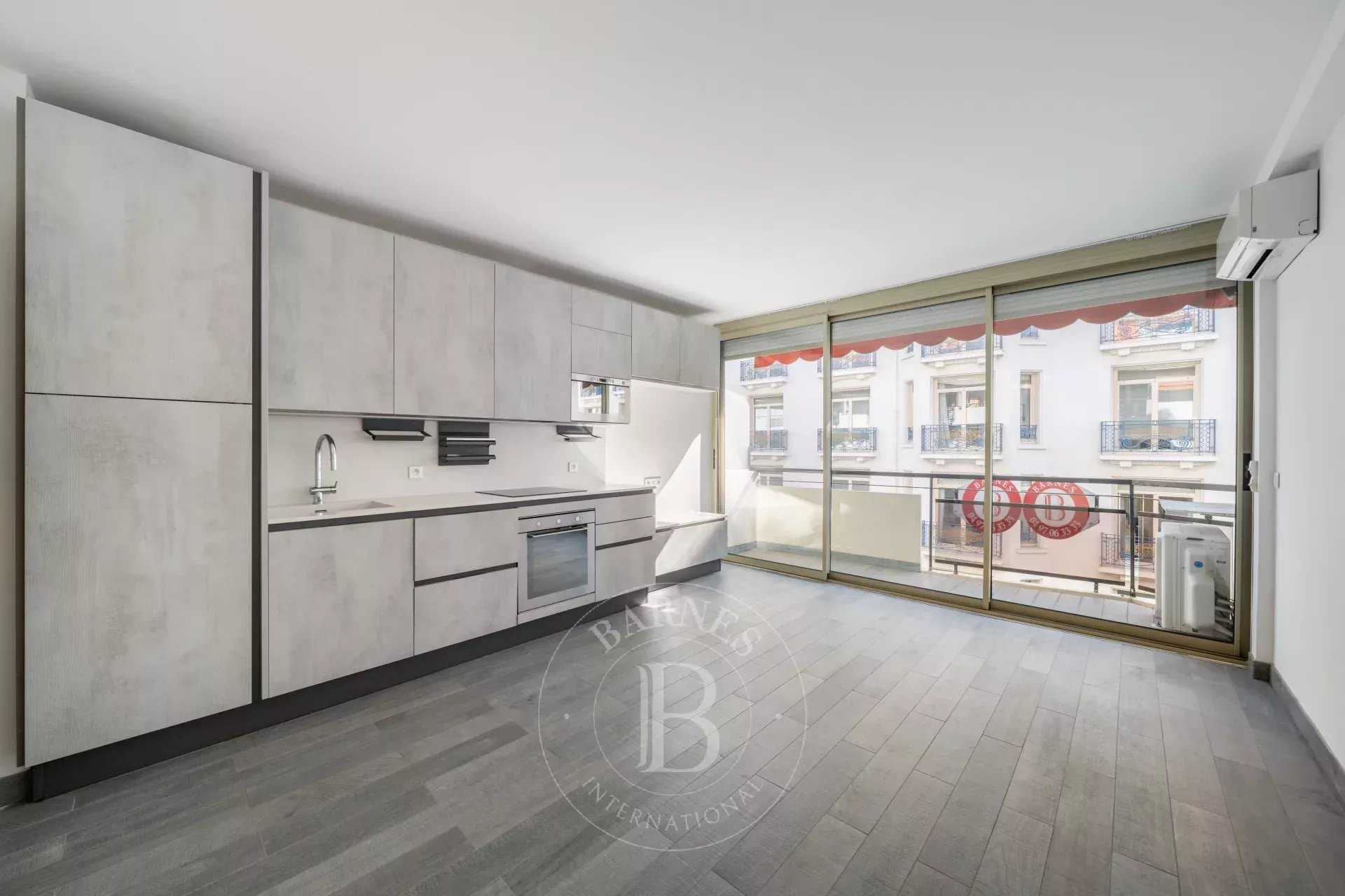 Appartement Cannes  -  ref 85892554 (picture 1)