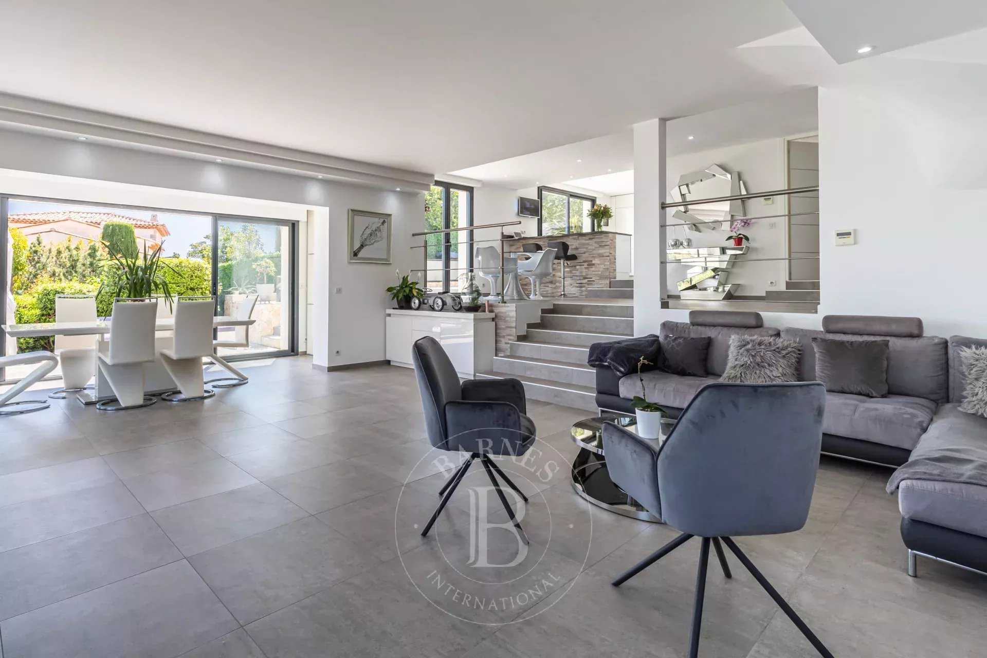 Villa Vallauris  -  ref 6910093 (picture 3)