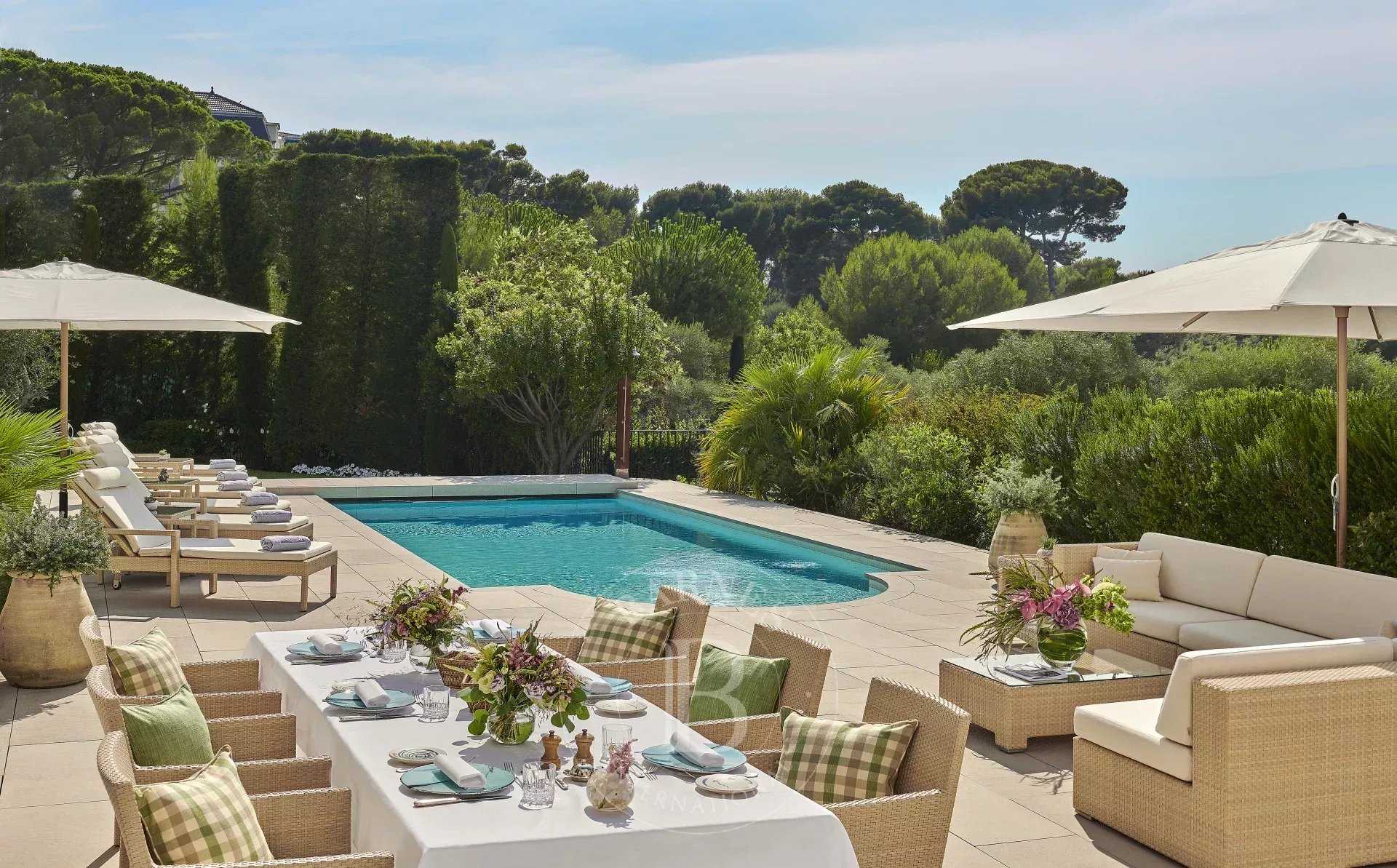 Villa Cannes  -  ref 2216432 (picture 2)