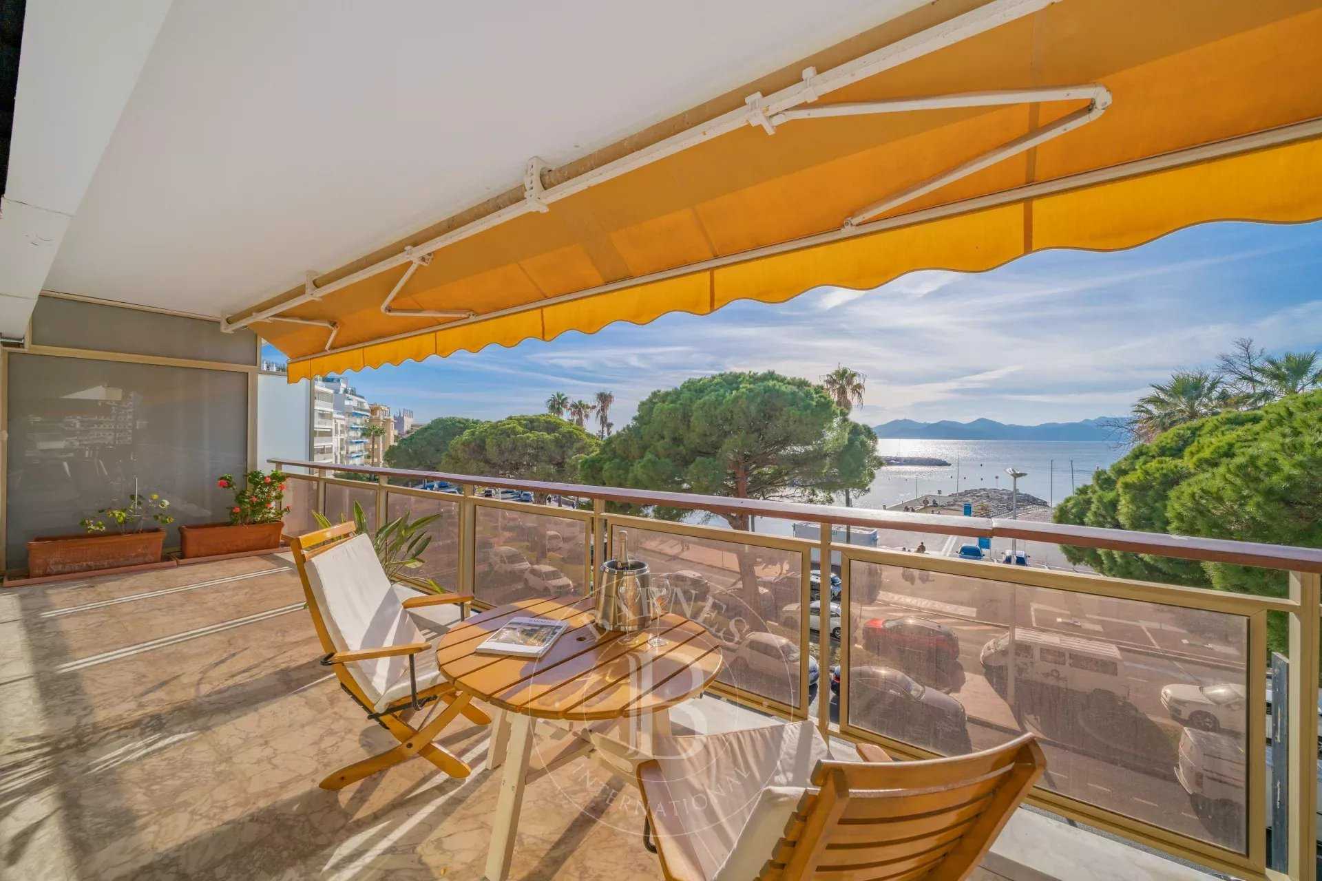 Appartement Cannes  -  ref 85113429 (picture 1)