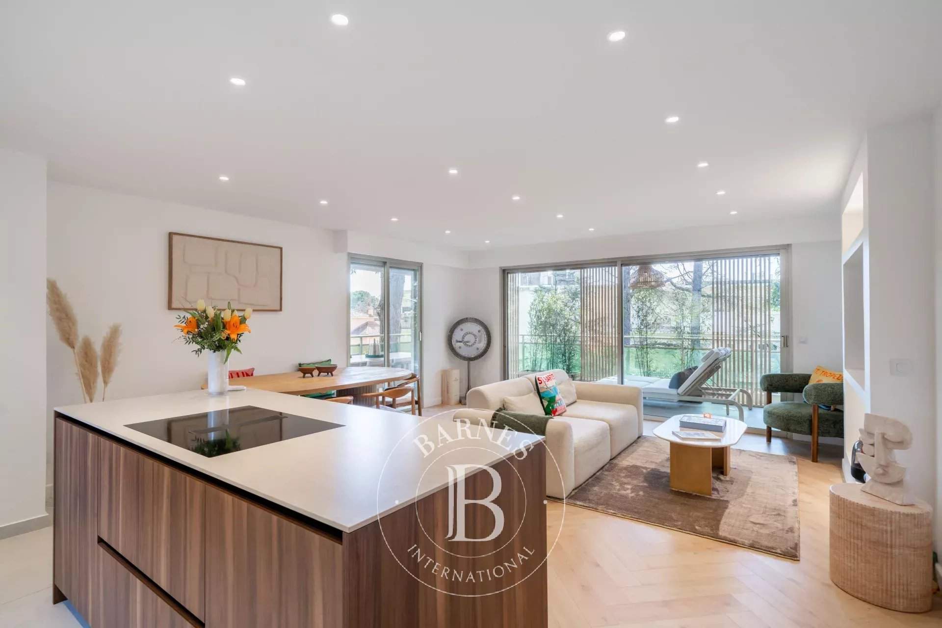 Cannes  - Appartement 3 Pi&egrave;ces 2 Chambres - picture 1