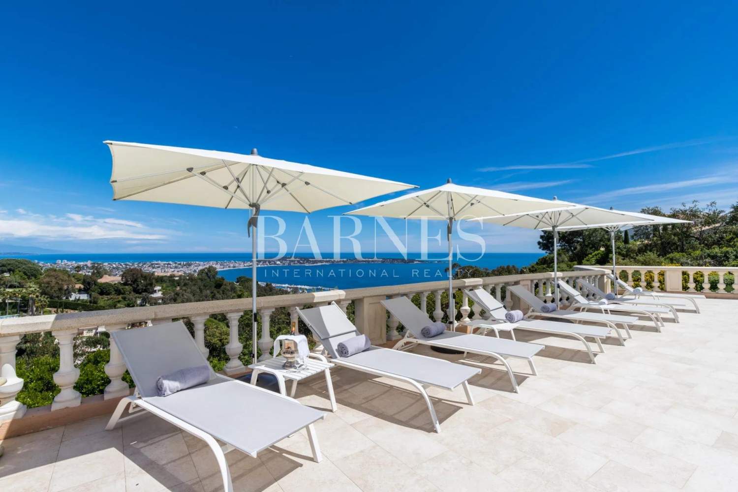 CANNES SUPER CANNES - PANORAMIC VIEW - 8 BEDROOMS picture 18