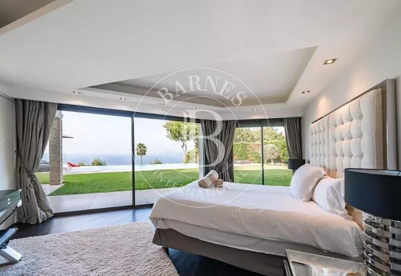 CANNES CALIFORNIE - VILLA WITH PANORAMIC SEA VIEW - 6 BEDROOMS picture 6