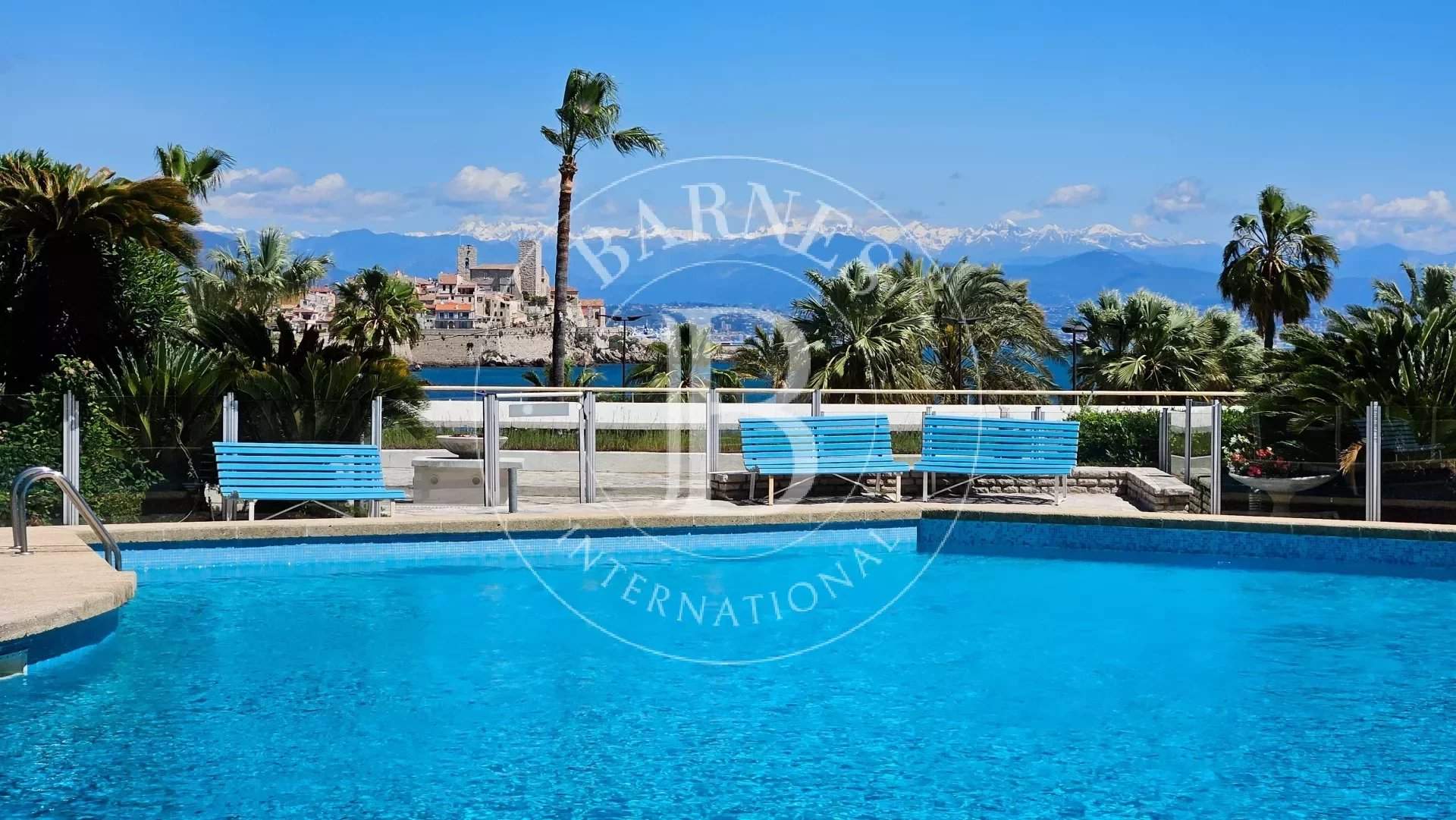 Antibes  - Apartment 3 Bedrooms - picture 12