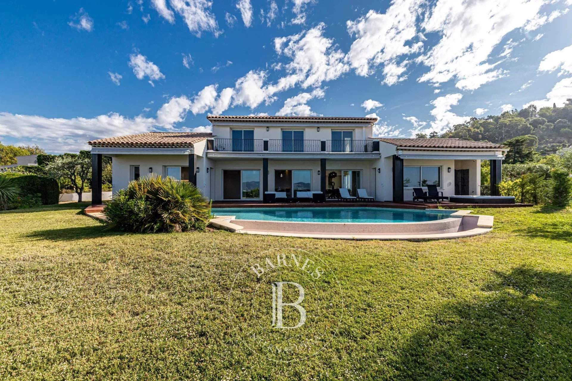 CANNES CROIX DES GARDES - PANORAMIC SEA VIEW - 5 BEDROOMS picture 1