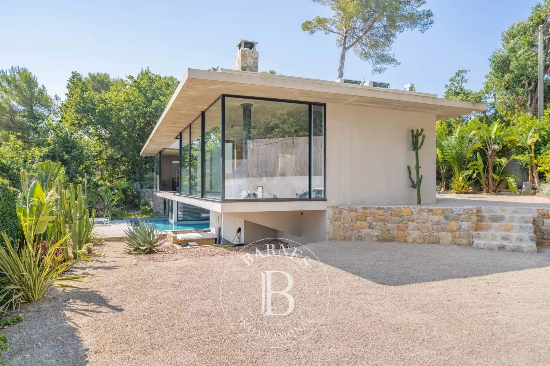 Cannes  - Villa 5 Pi&egrave;ces 4 Chambres - picture 9