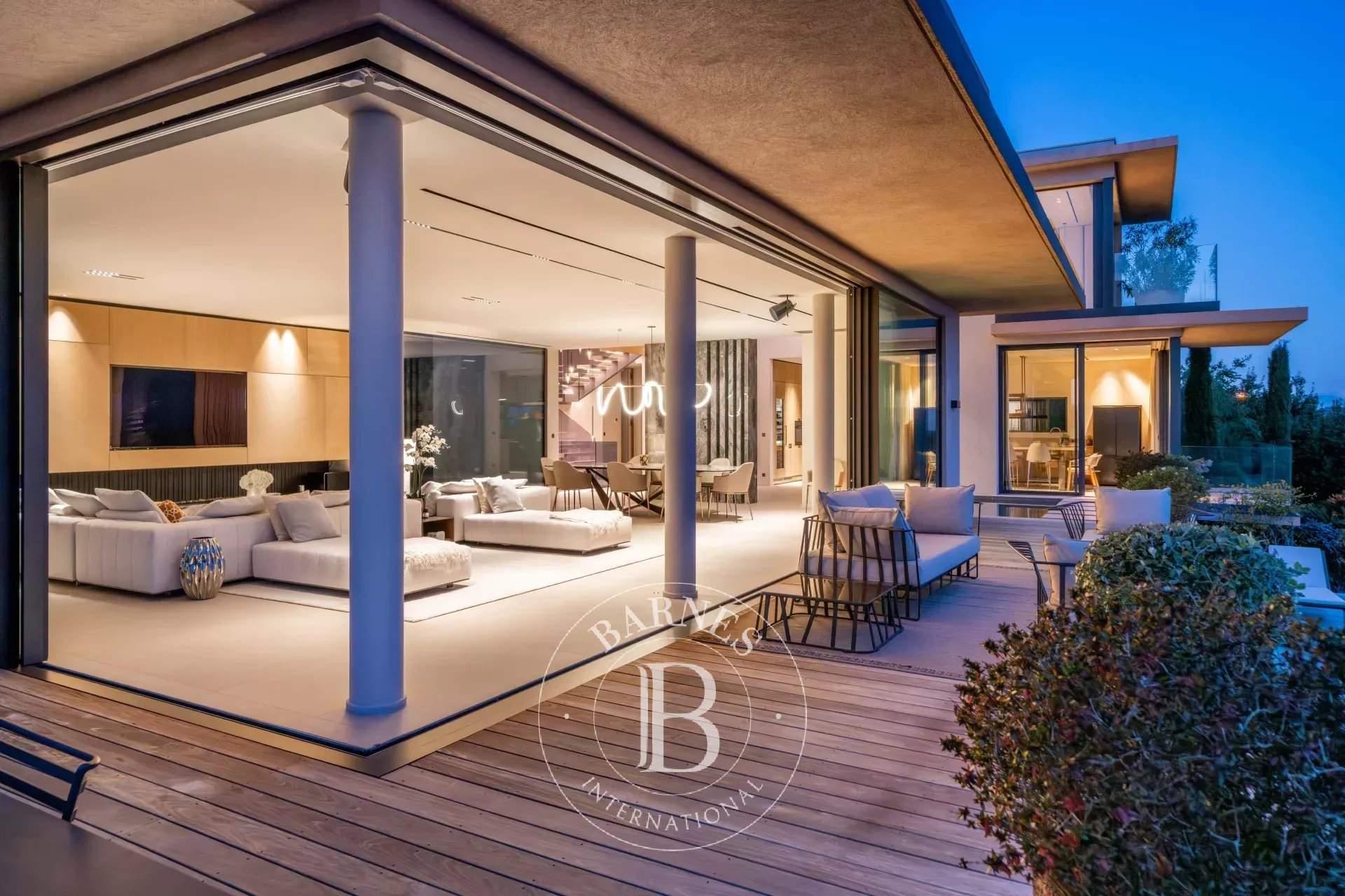 Cannes  - Villa 5 Bedrooms - picture 1