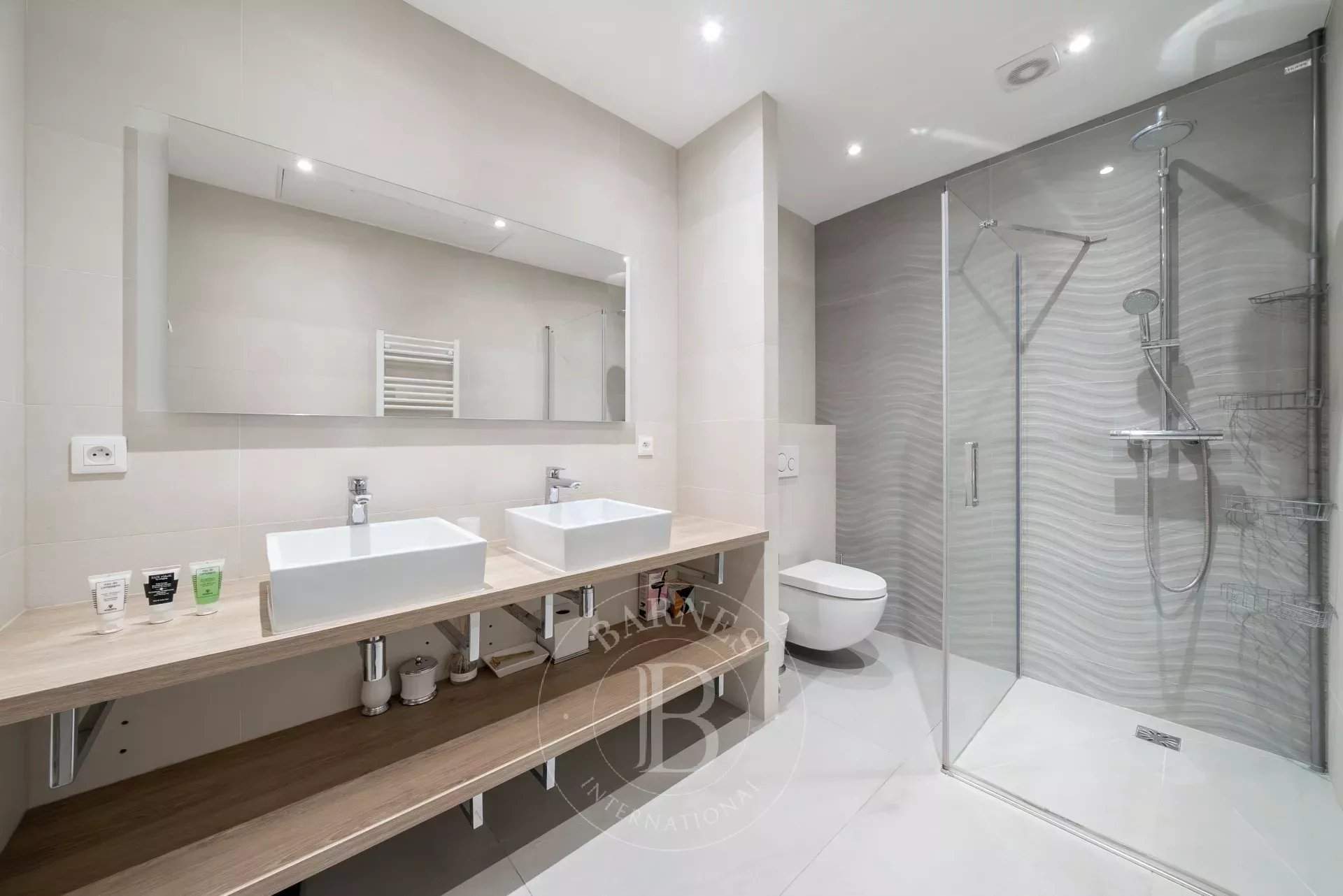 CANNES BANANE - MODERN APARTMENT - 4 BEDROOMS picture 4