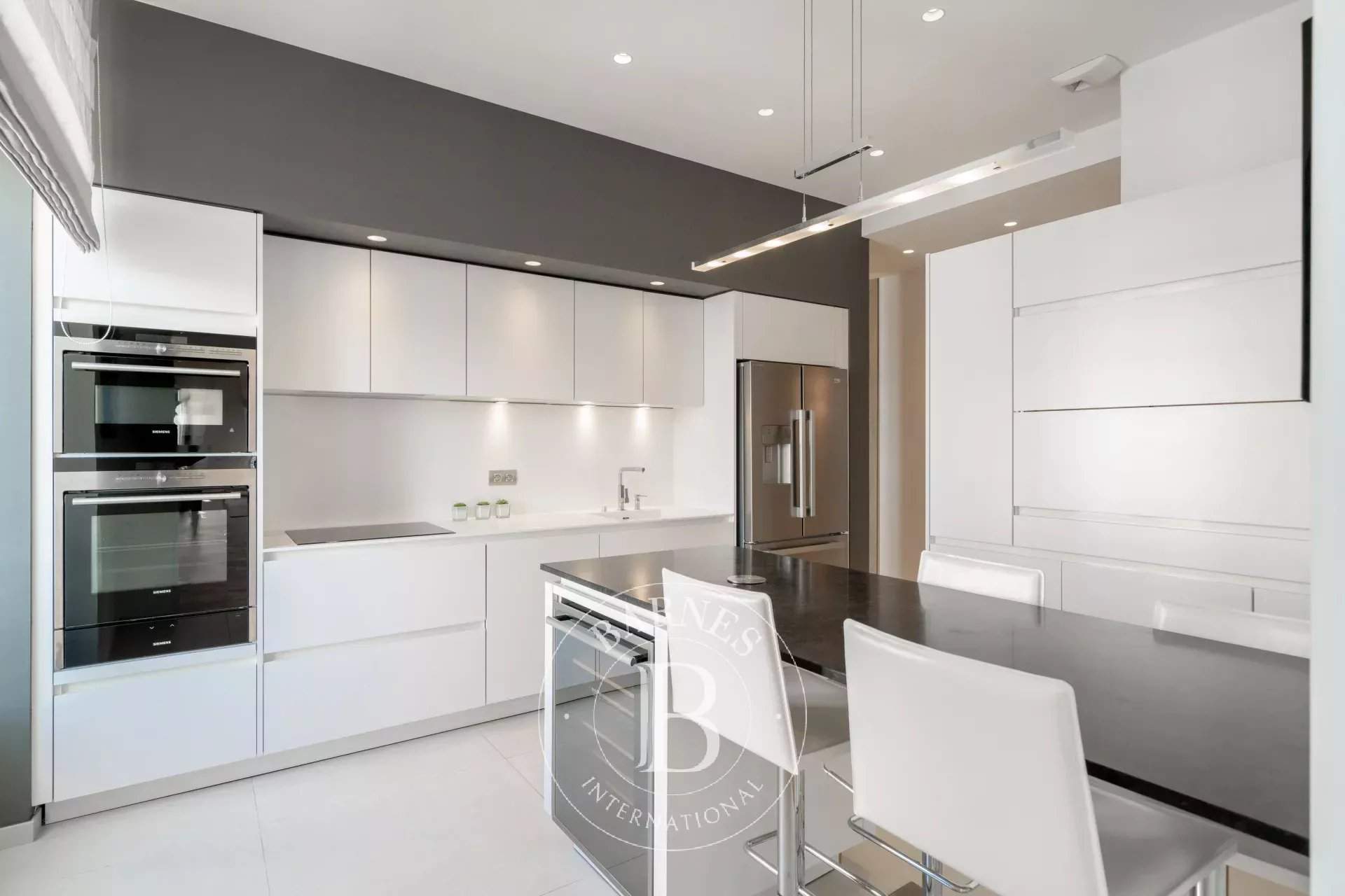 CANNES CROISETTE - APPARTEMENT VUE MER - 4 CHAMBRES picture 3