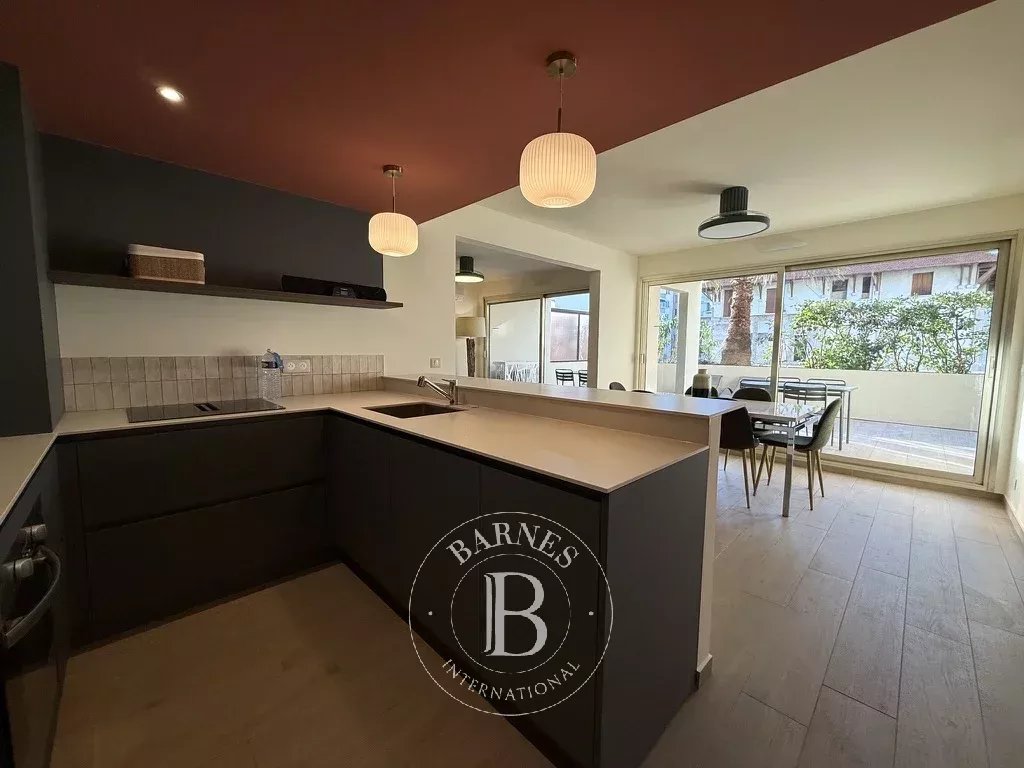 Juan-les-Pins  - Apartment 2 Bedrooms - picture 2