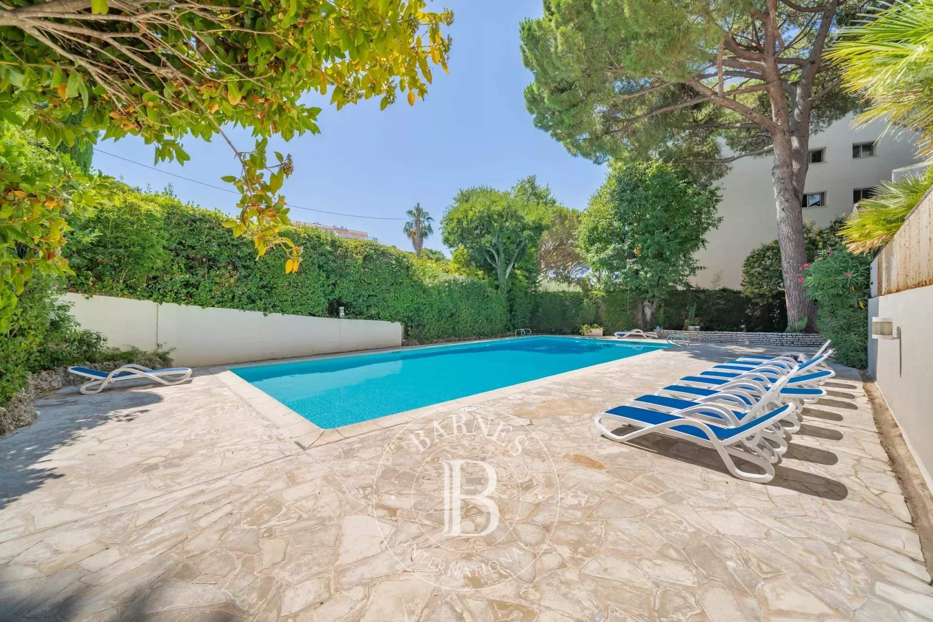 Cannes  - Appartement 2 Pi&egrave;ces, 1 Chambre - picture 2