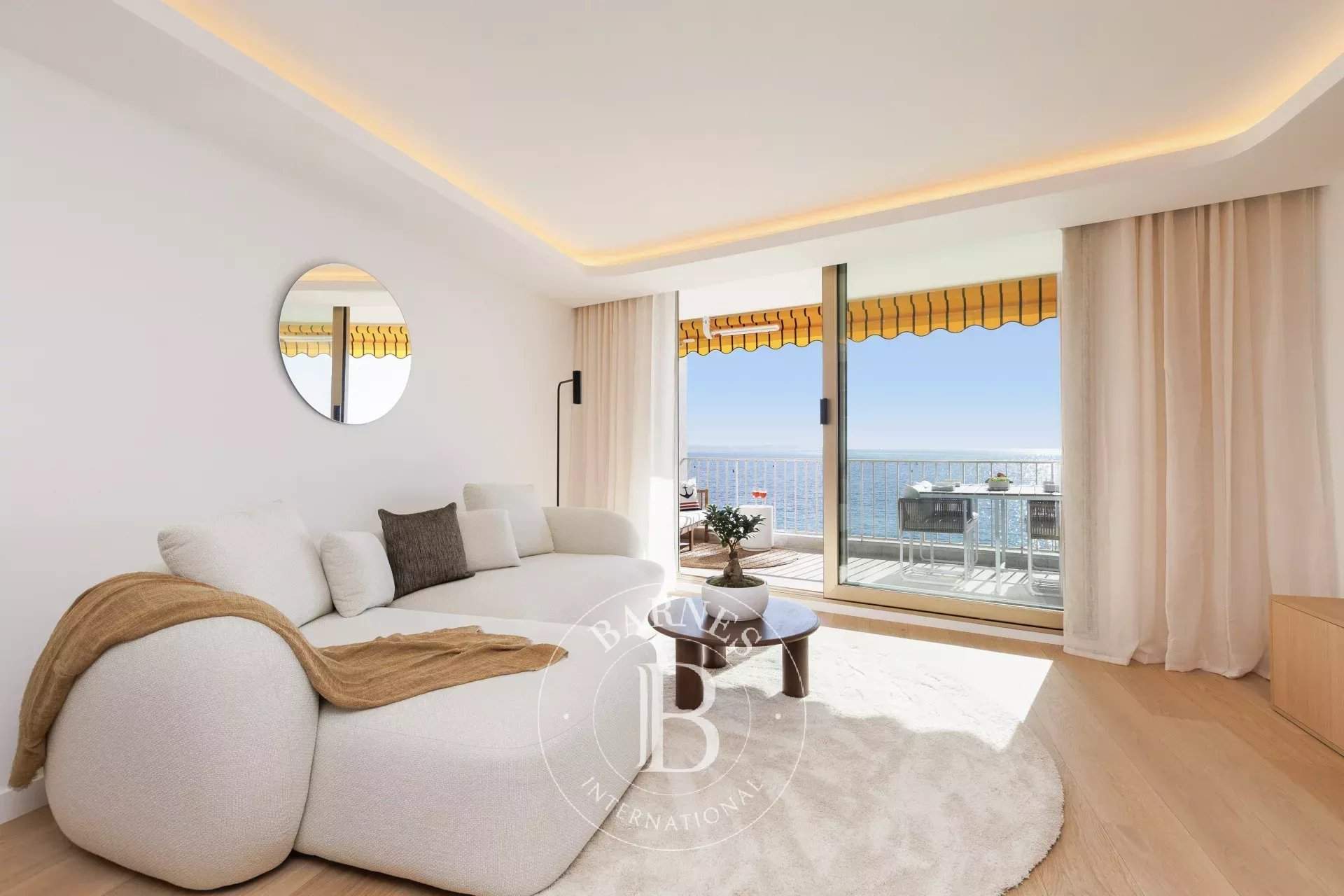 Cannes  - Appartement 3 Pi&egrave;ces 2 Chambres - picture 1