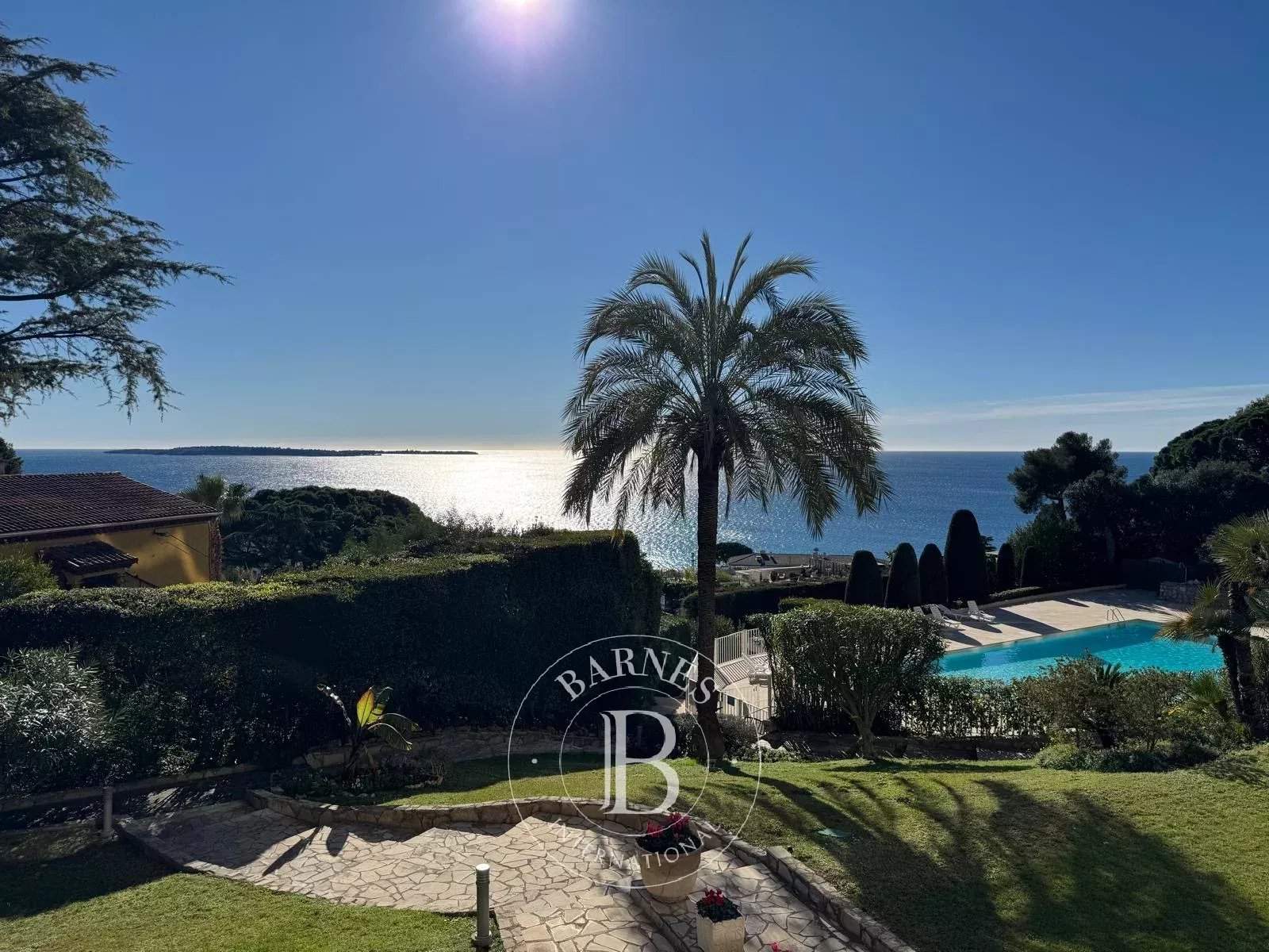 Cannes  - Apartment 2 Bedrooms - picture 1