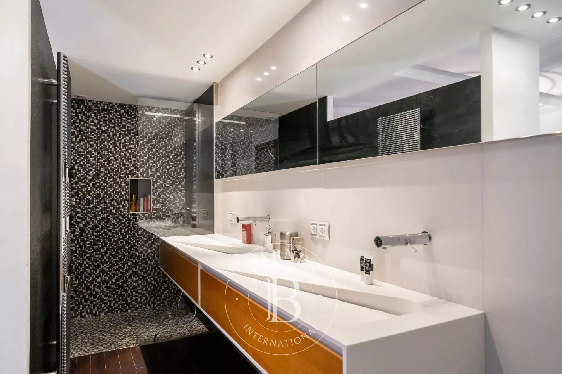 Antibes  - Piso 6 Cuartos 4 Habitaciones - picture 8