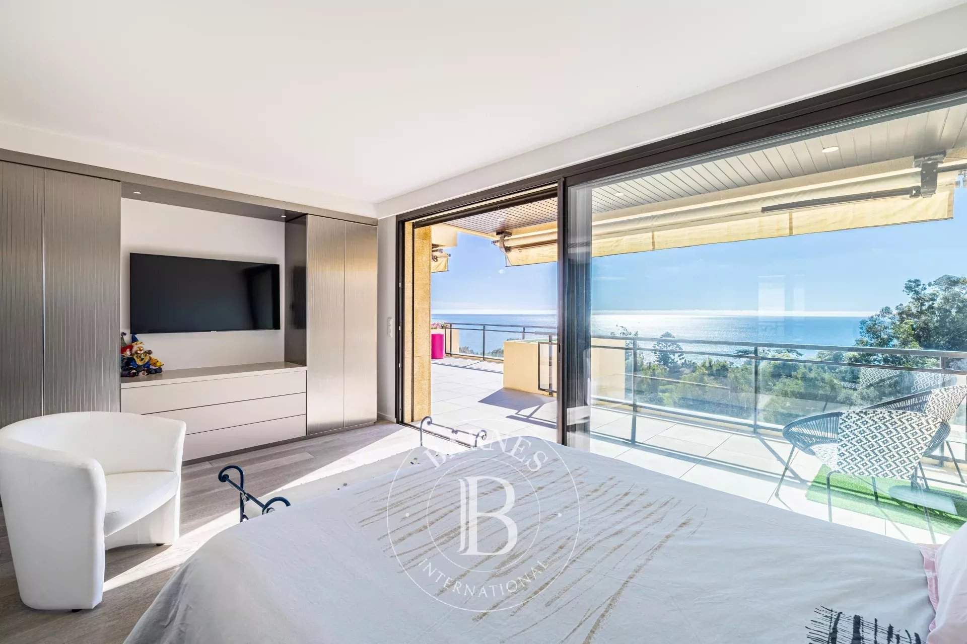 Vallauris  - Appartement 6 Pi&egrave;ces 4 Chambres - picture 5