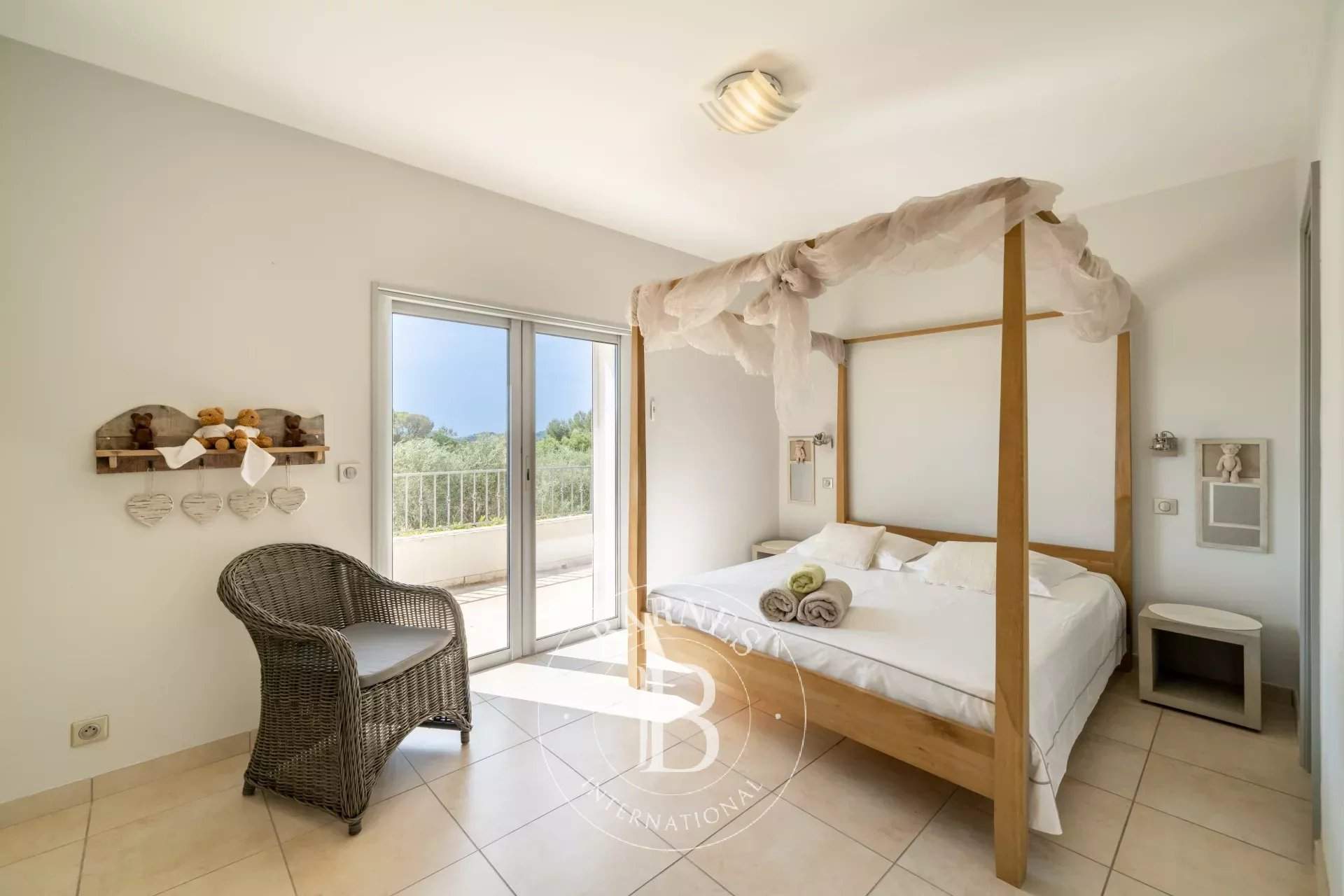 Mougins  - Villa 7 Pi&egrave;ces 4 Chambres - picture 12