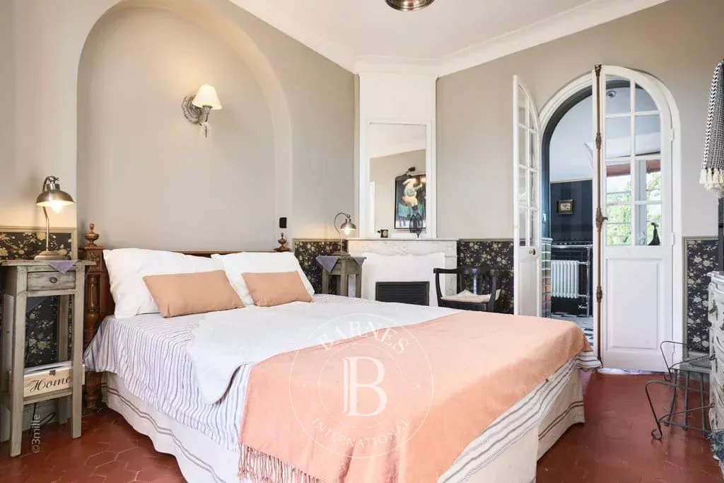 Antibes  - Villa 5 Bedrooms - picture 6