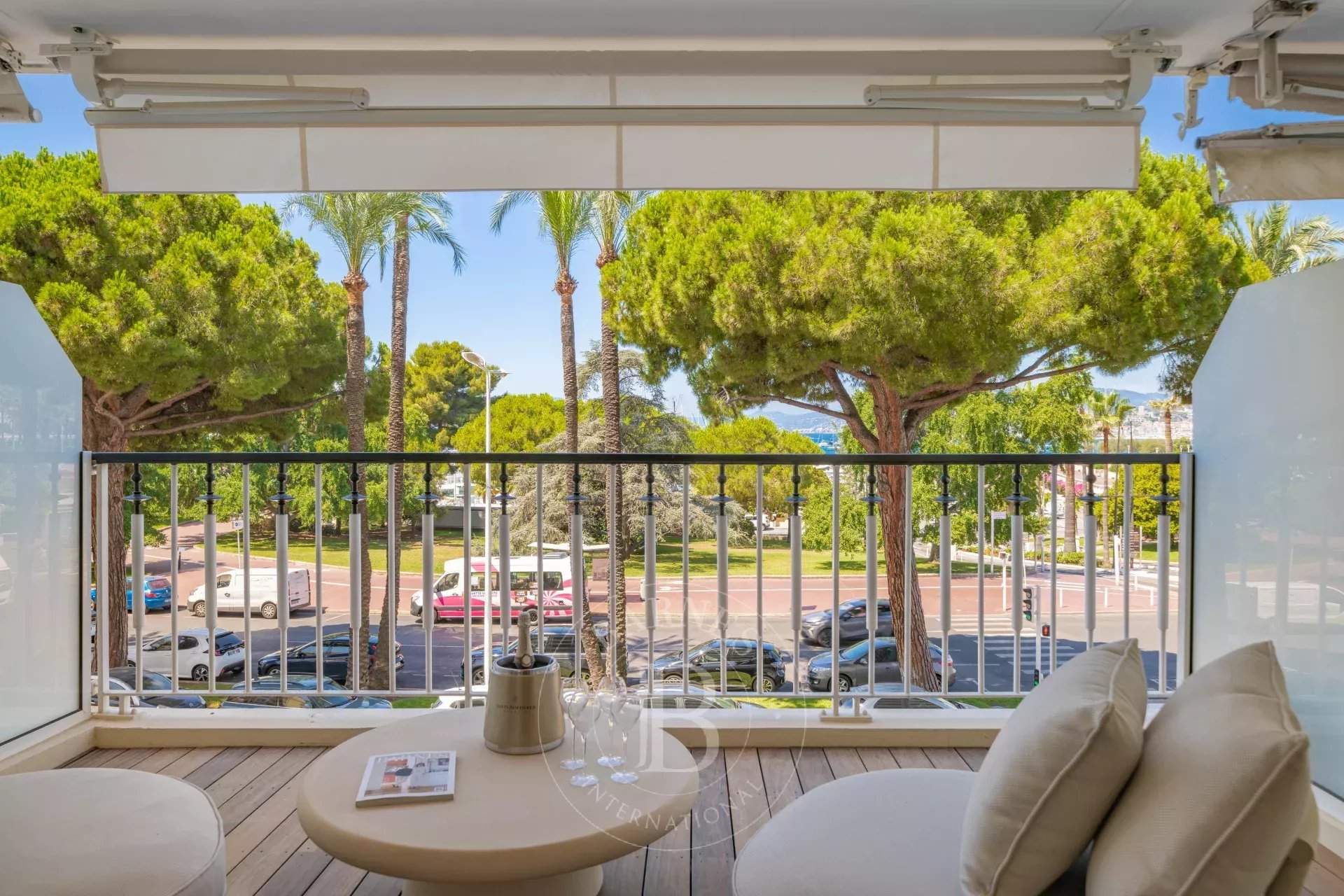 Cannes  - Apartment 2 Bedrooms - picture 11