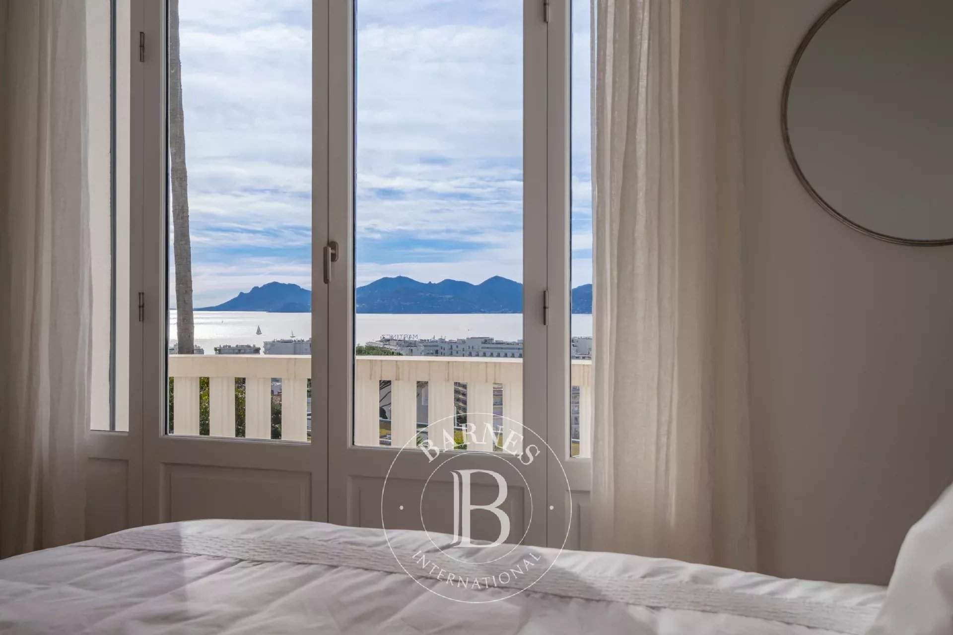 Cannes  - Villa 7 Pi&egrave;ces 5 Chambres - picture 12