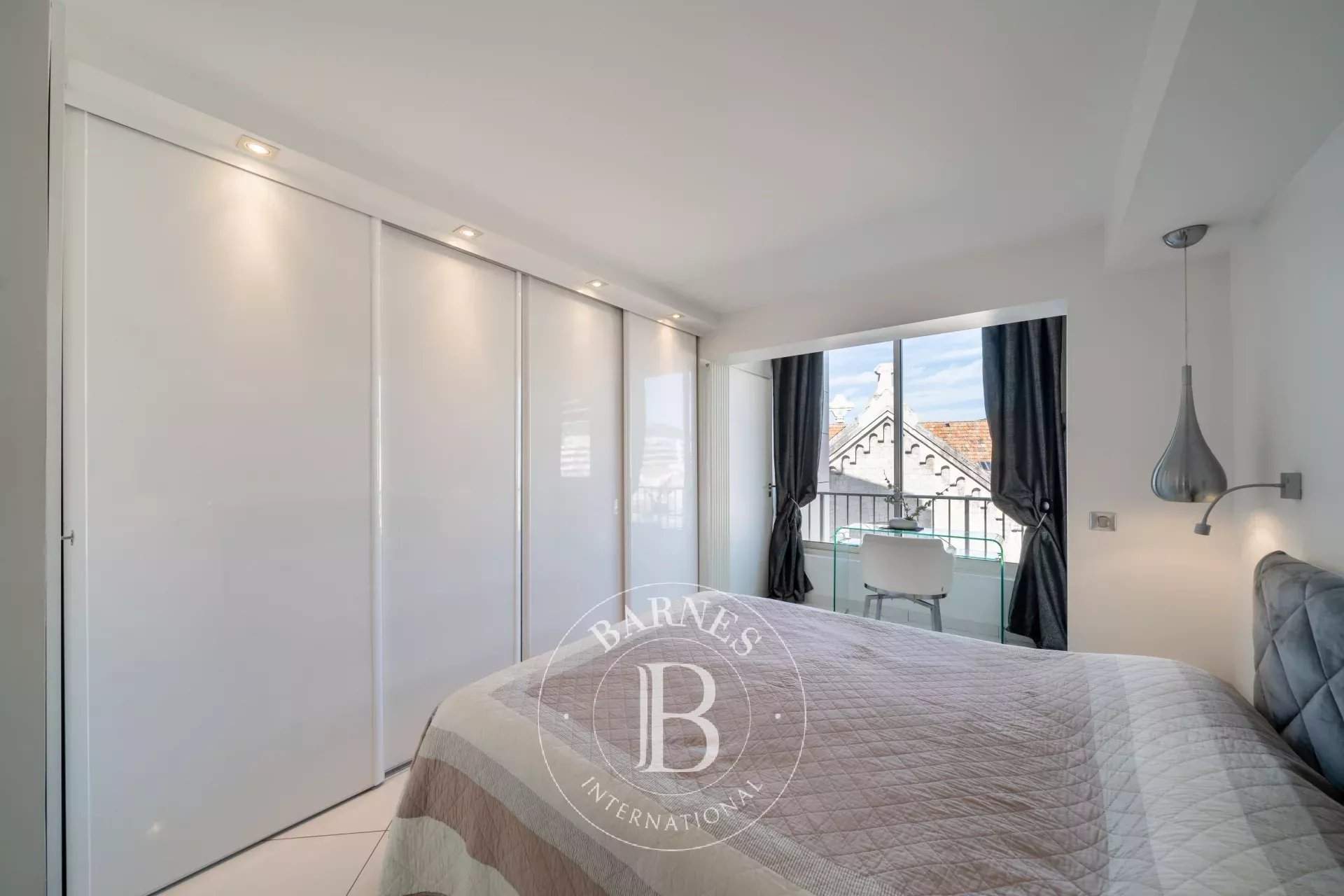 Cannes  - Apartment 2 Bedrooms - picture 9