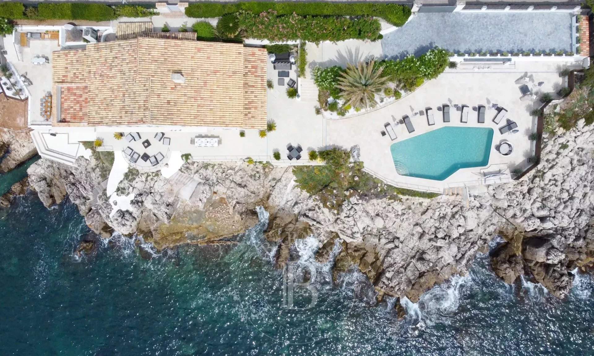 Antibes  - Villa 4 Bedrooms - picture 1