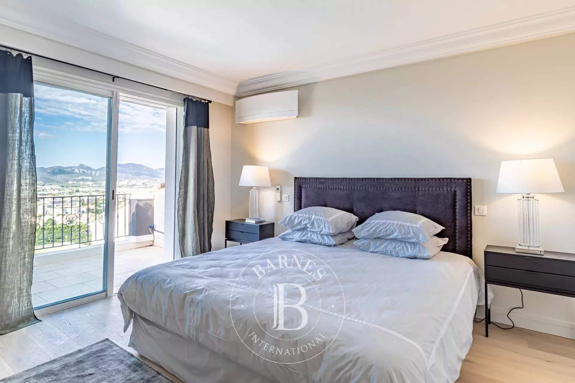 CANNES CROIX DES GARDES - PANORAMIC SEA VIEW - 5 BEDROOMS picture 7