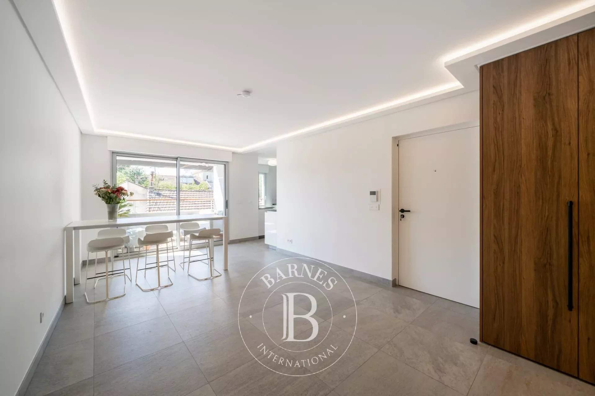 Cannes  - Appartement 2 Pi&egrave;ces, 1 Chambre - picture 2