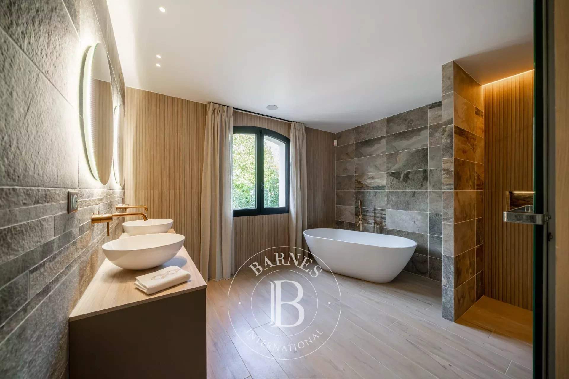 Cannes  - Villa 7 Pi&egrave;ces 5 Chambres - picture 10