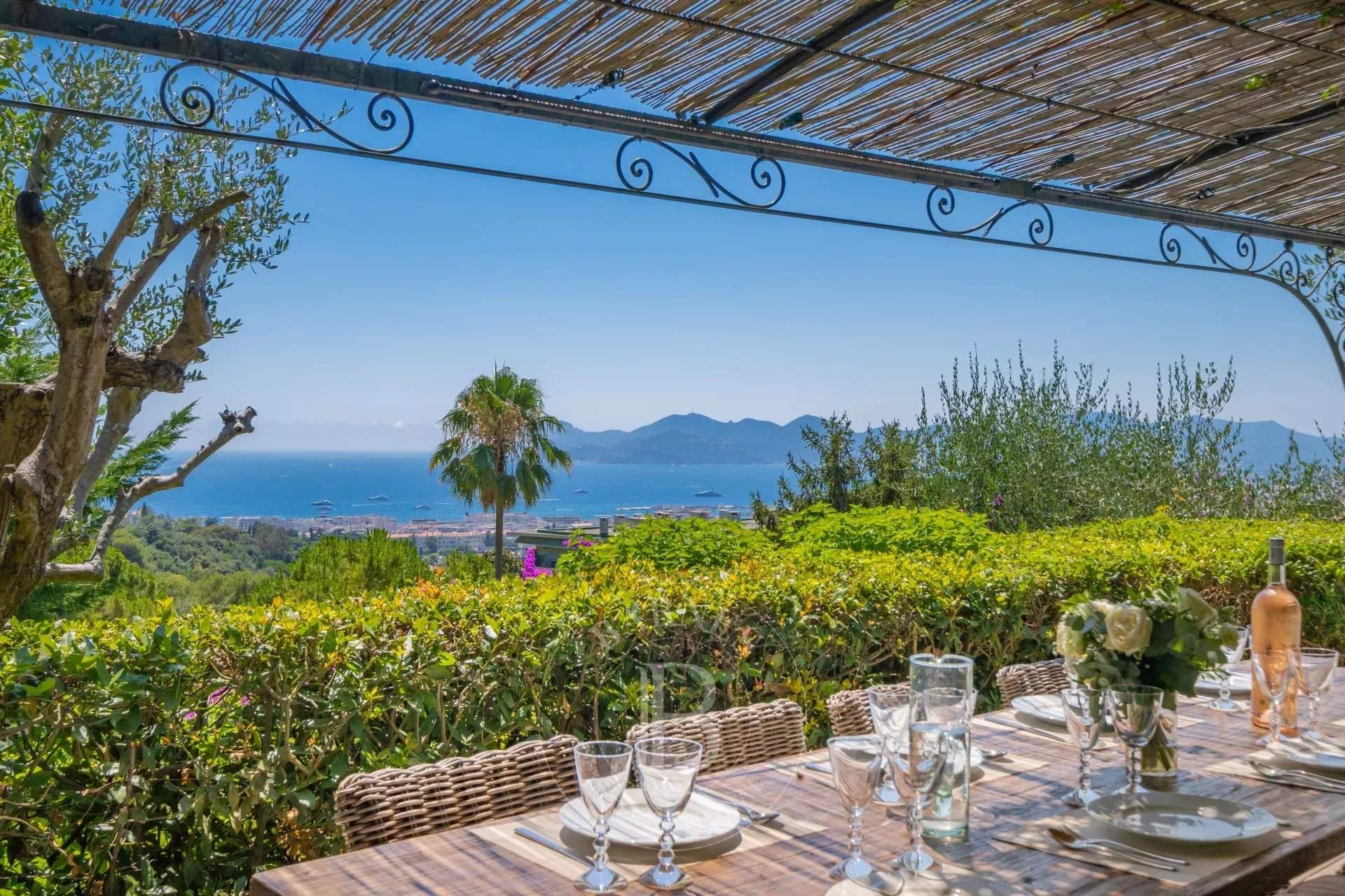 Cannes  - Villa 4 Bedrooms - picture 2