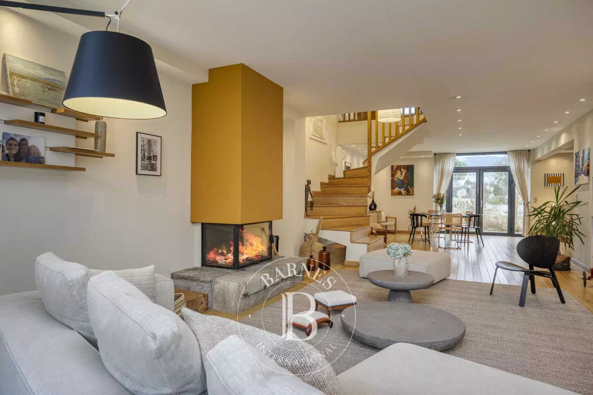 Village house Ornex
