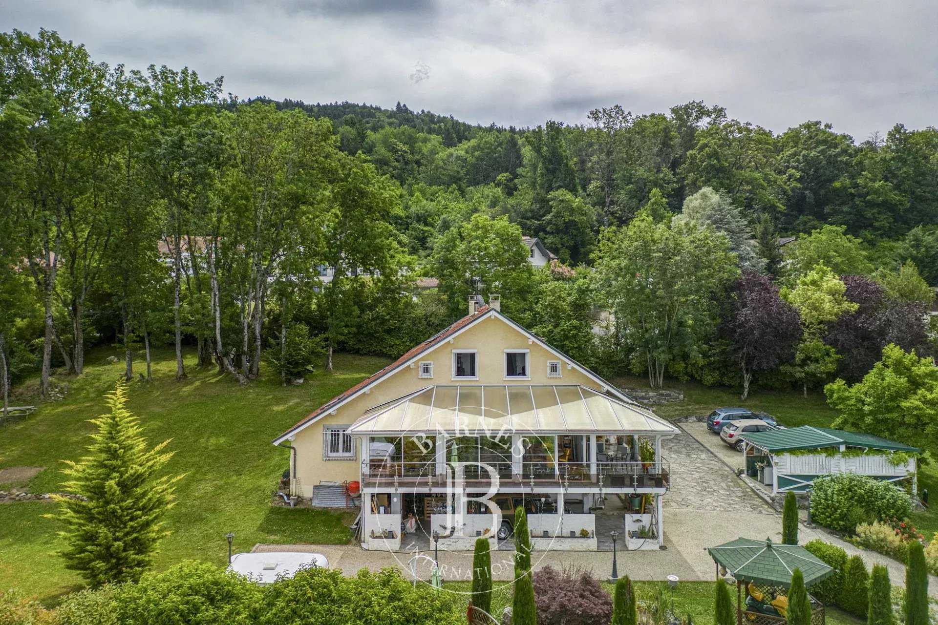 Cranves-Sales  - House 4 Bedrooms