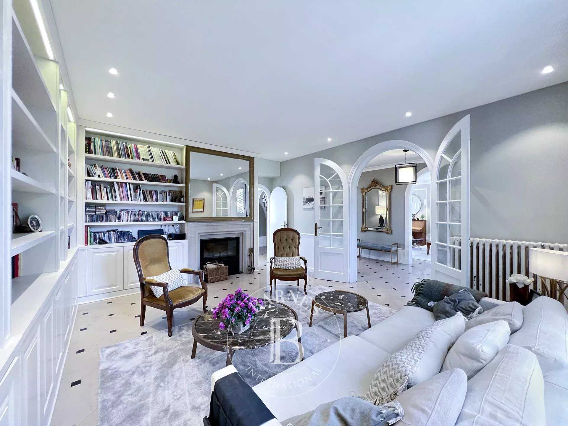 Divonne-les-Bains  - Property 4 Bedrooms