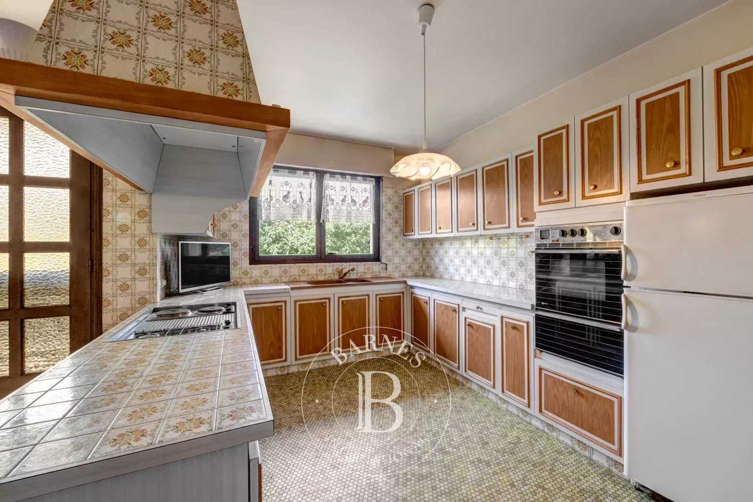 Divonne-les-Bains  - Villa 7 Pi&egrave;ces 5 Chambres