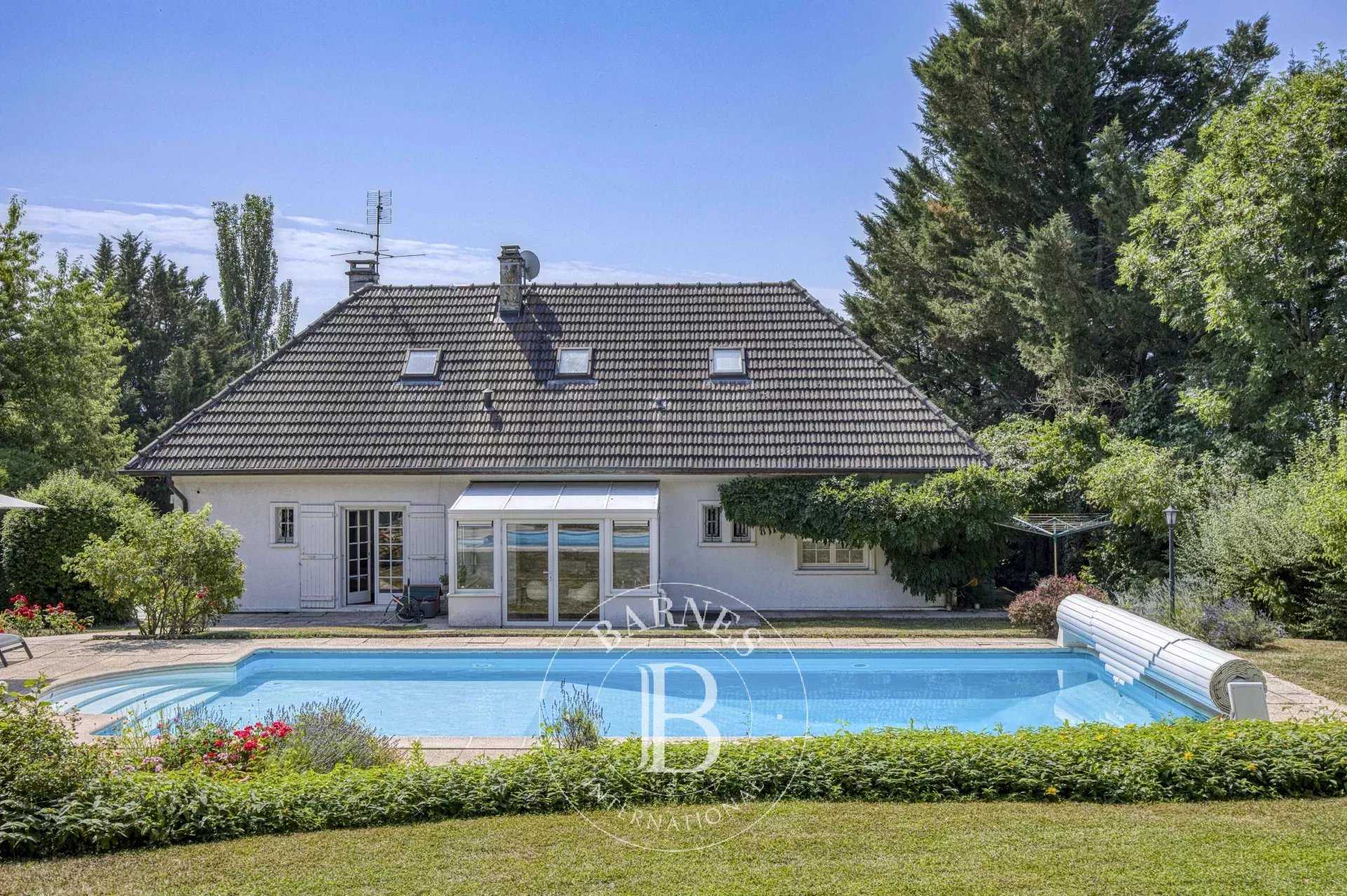 Grilly  - Villa 6 Pi&egrave;ces 5 Chambres